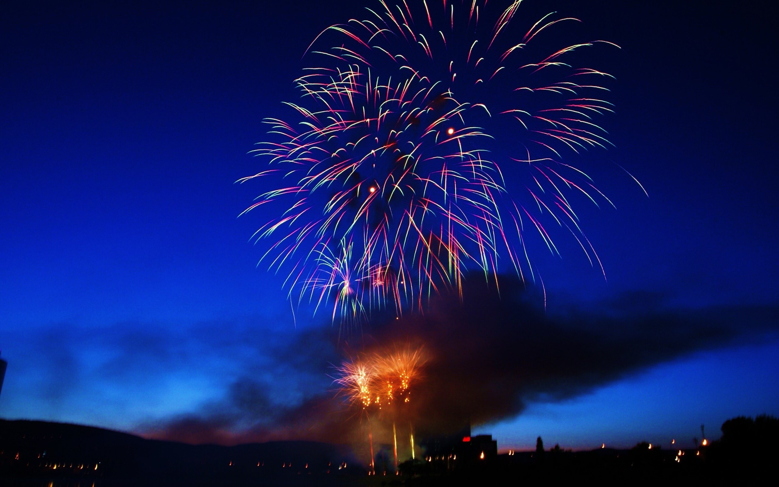 2560x1600 fireworks - Full HD Background