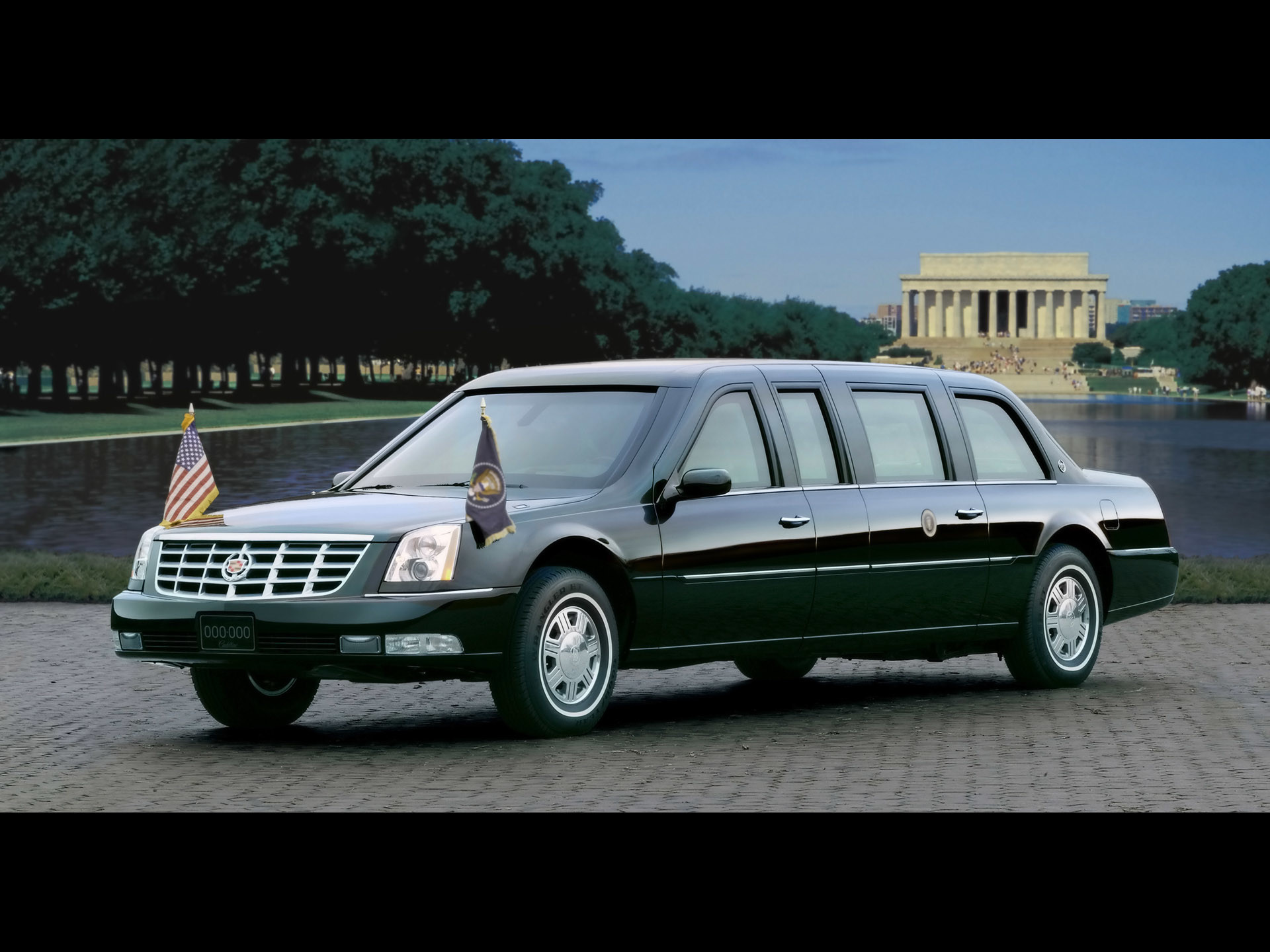 1920x1440 2006 Cadillac DTS Presidential Limousine - Side Angle - Lincoln Memorial -   Wallpaper