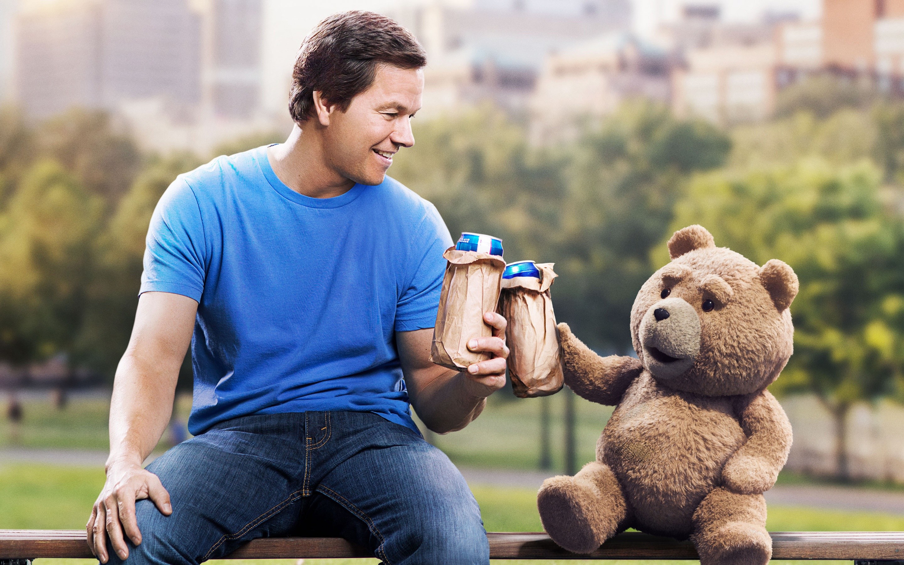 2880x1800 Mark Wahlberg Ted 2