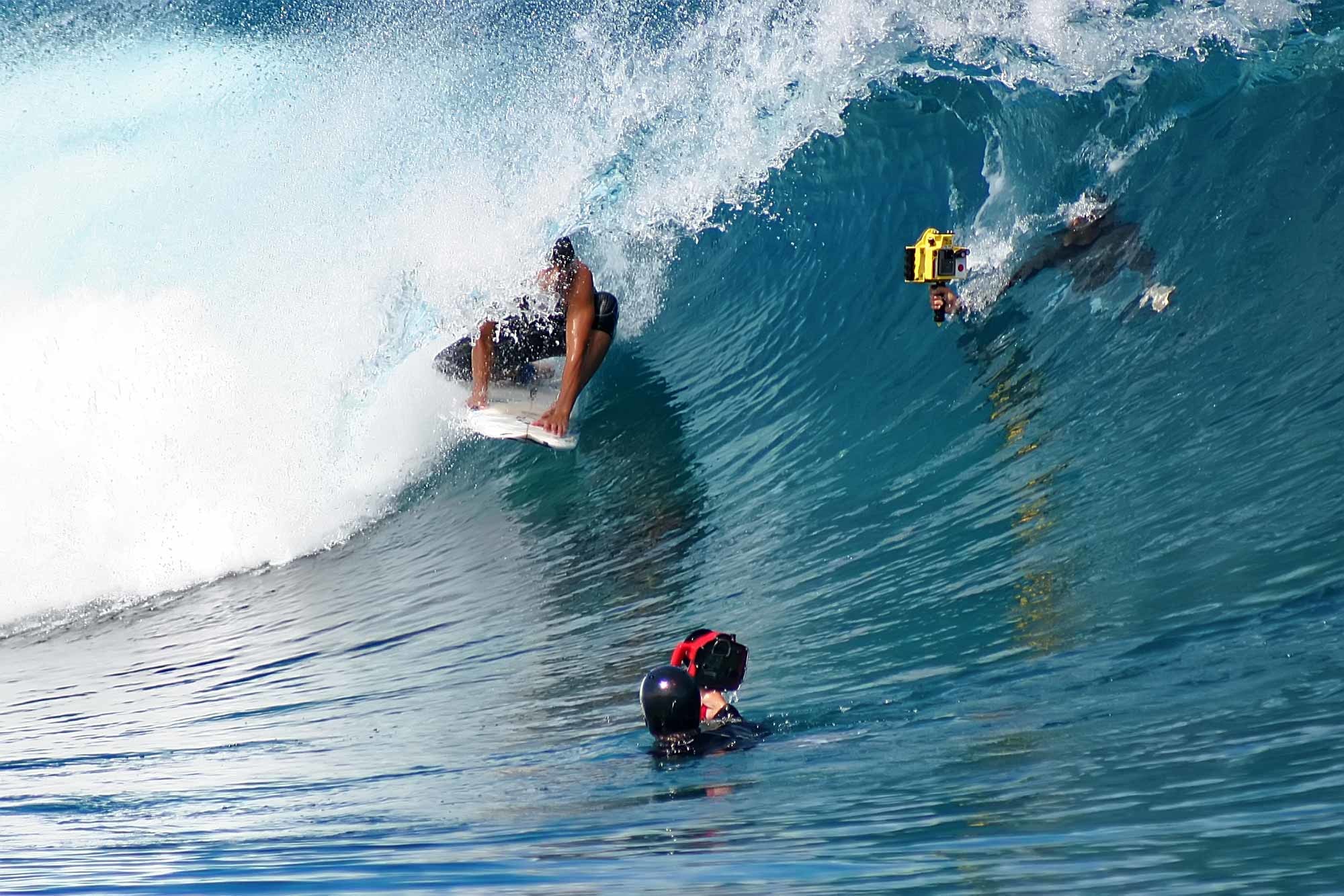 2000x1333 Respect the Copyright surfer-camera-man-teahupoo-tahiti-french-polynesia ...