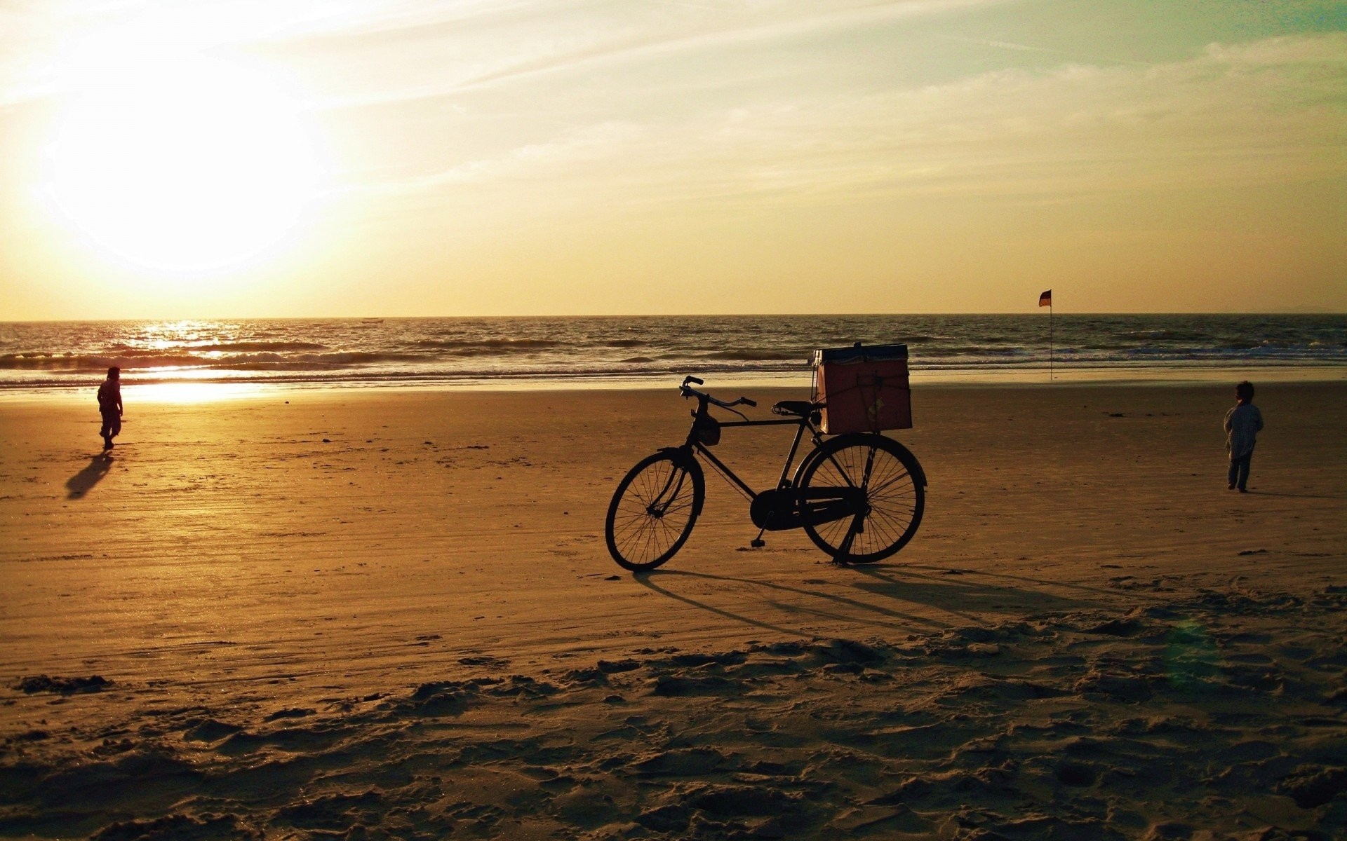 1920x1200 india beach sunset bike ocean goa sea sand