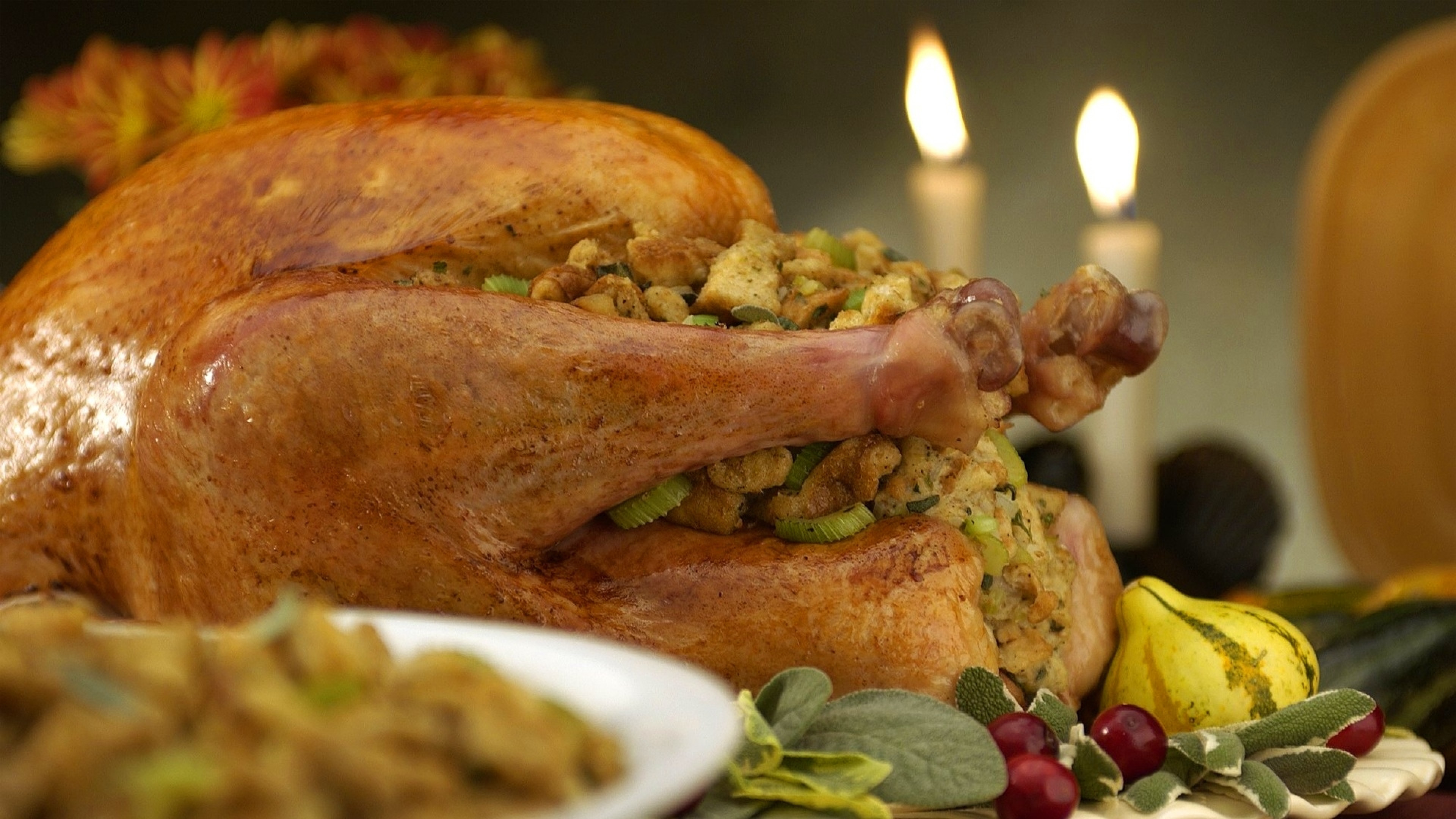 3840x2160  Wallpaper chicken, food, stuffed, candle