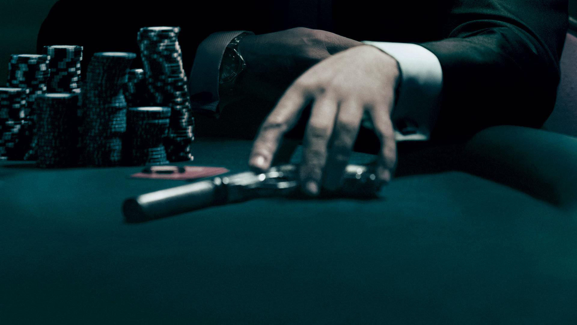 1920x1080 table, gun, game, casino, hand, casino royale, daniel craig,