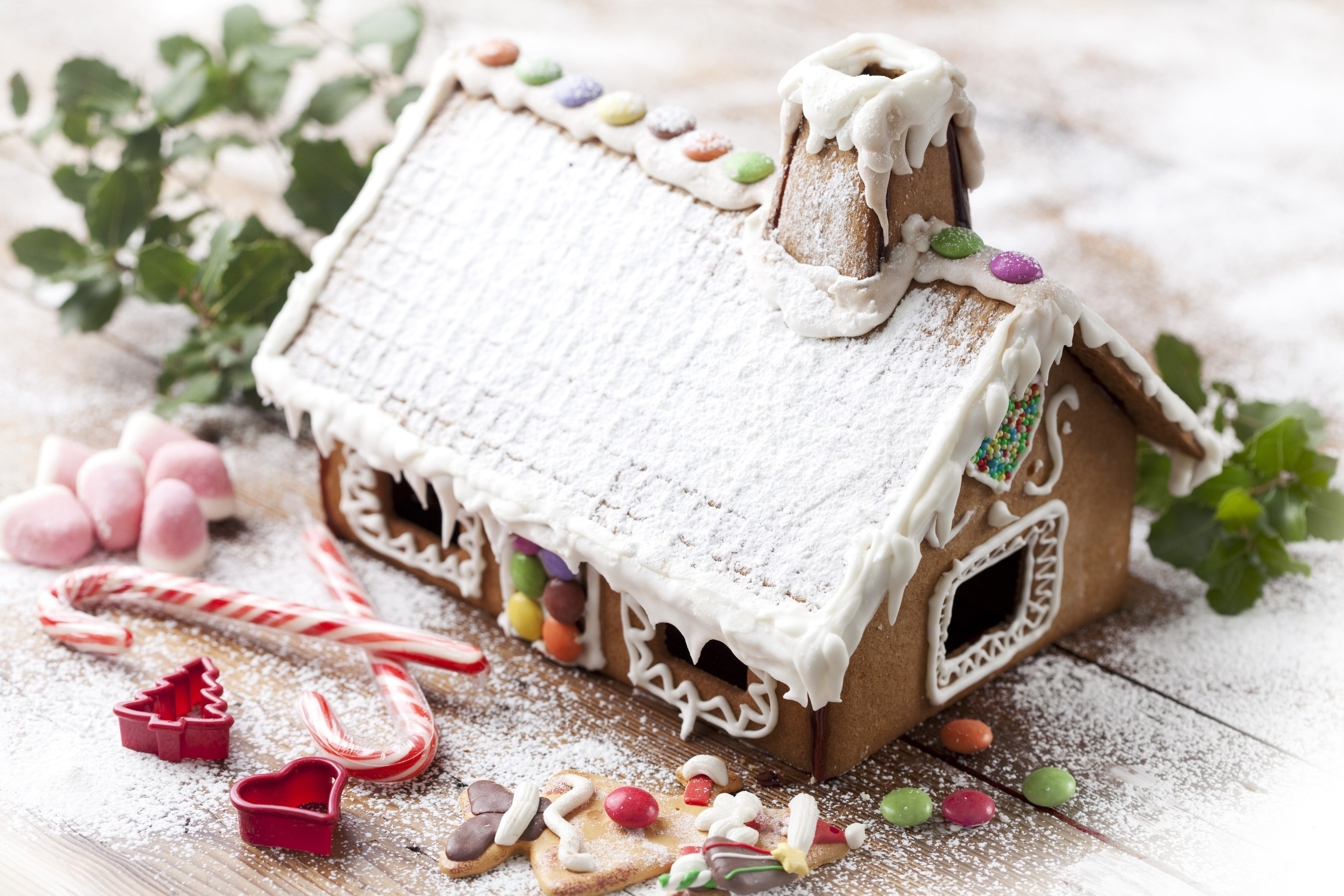 2695x1797 New year, Holiday, Christmas , Decorations, Candy, Gingerbread house  wallpaper and background