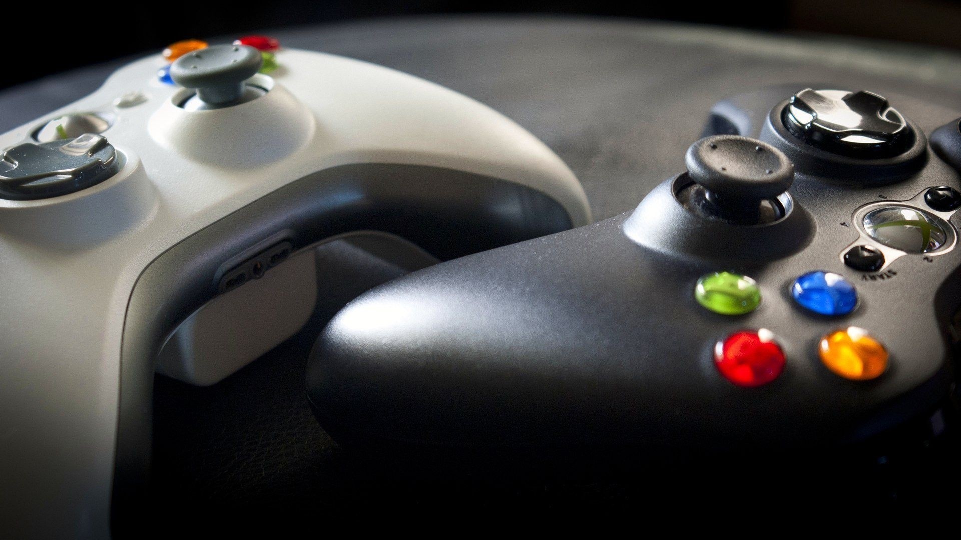 1920x1080 Xbox 360 Controllers Wallpaper 2928