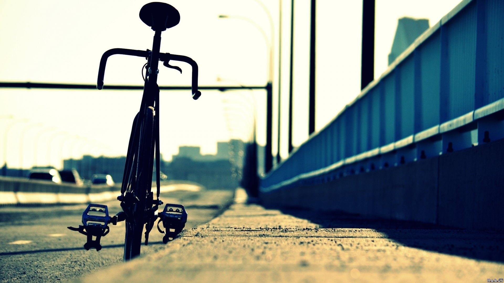 1920x1080 Bike on the bridge