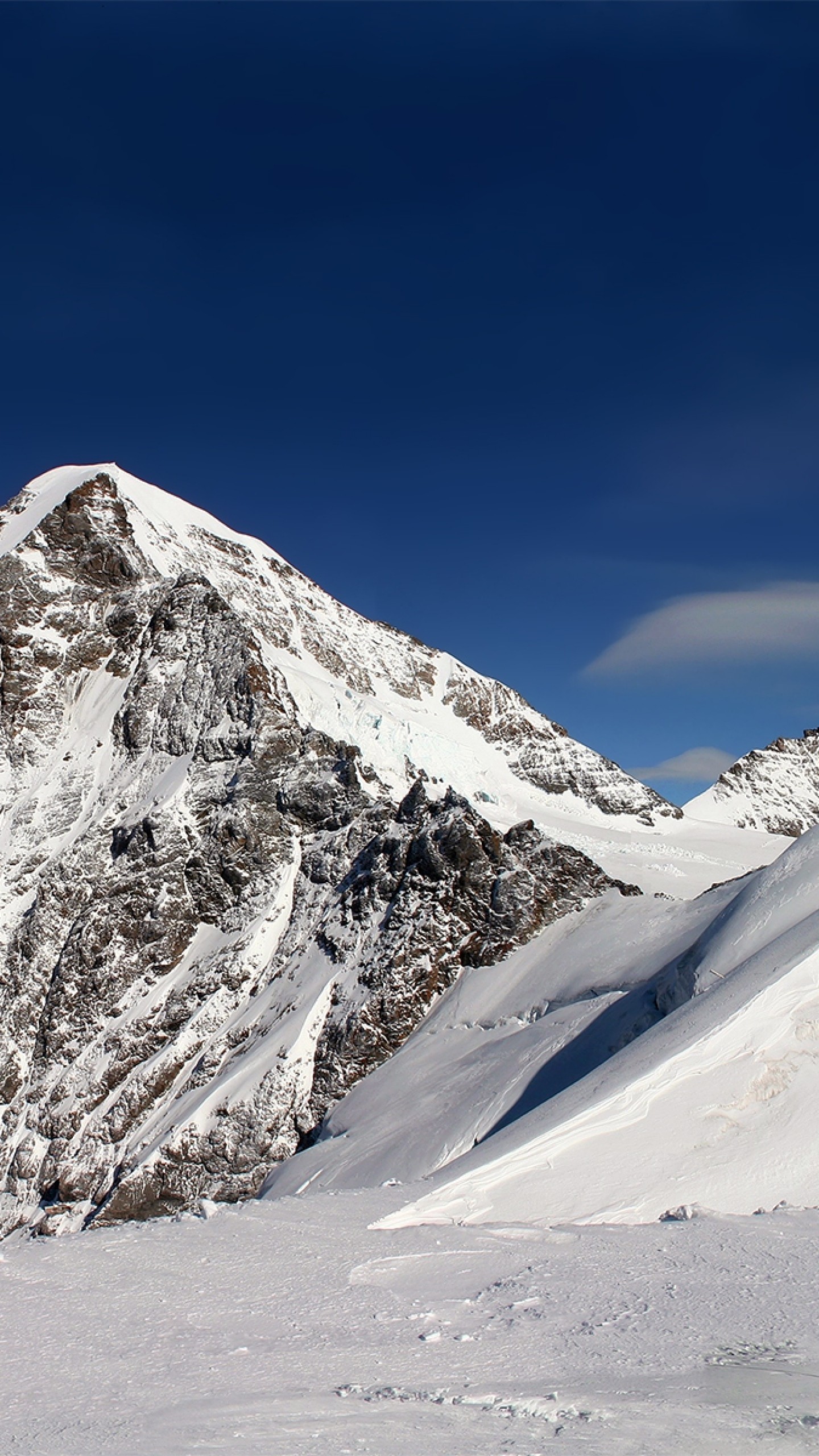 1440x2560  Wallpaper mountain, snow, lines, geometry, winter