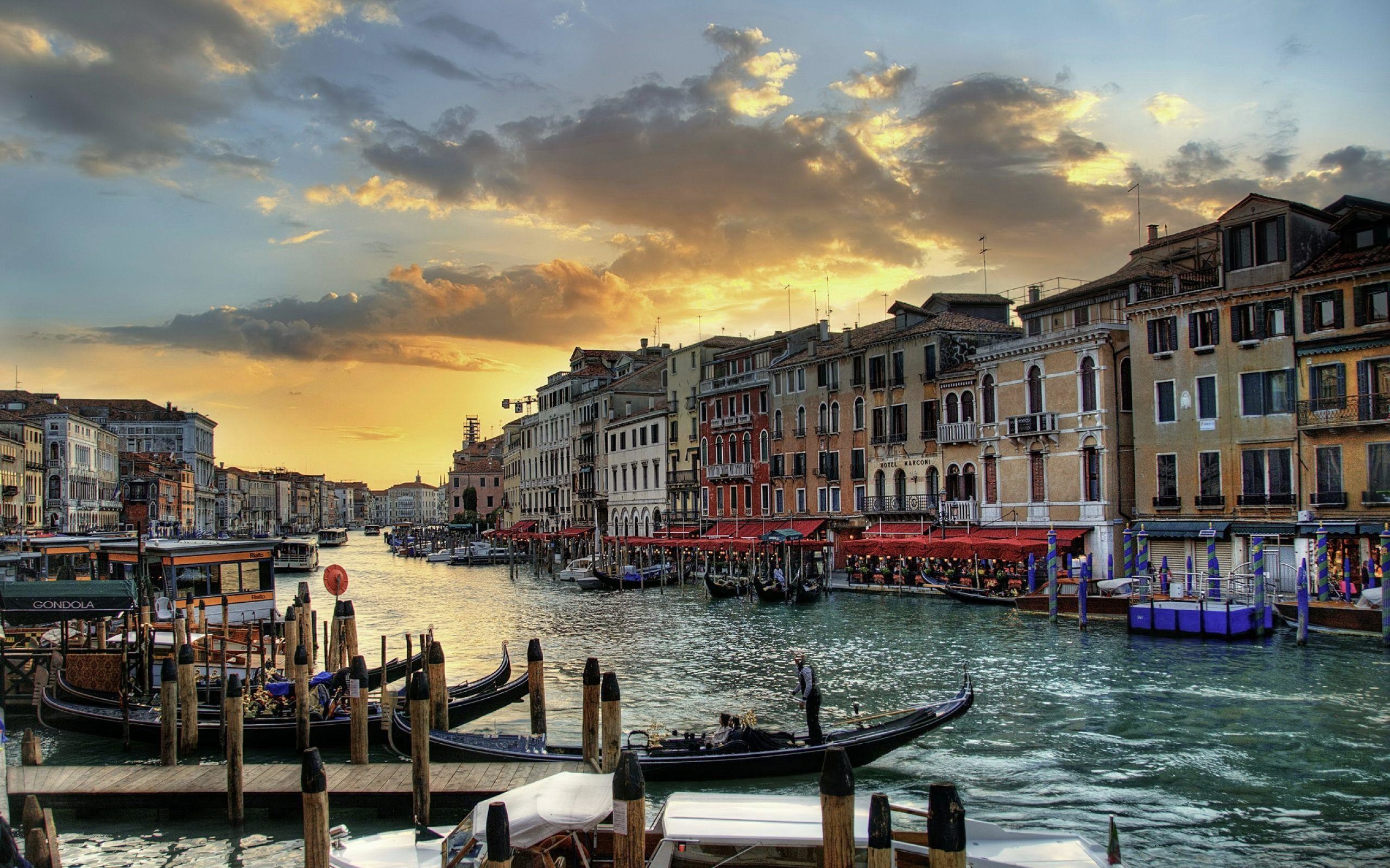 2560x1600 Venice Italy Wallpaper Download HD For Desktop and Mobile