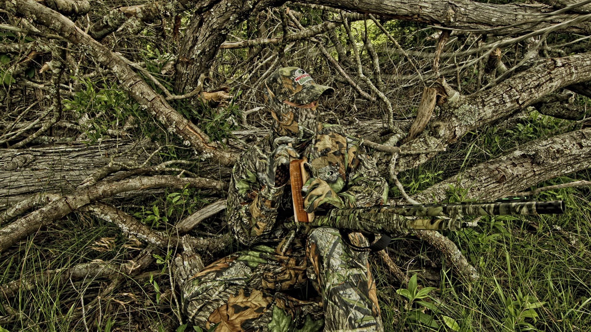 1920x1080 How to Hide and Use Camouflage | Hunting Activity