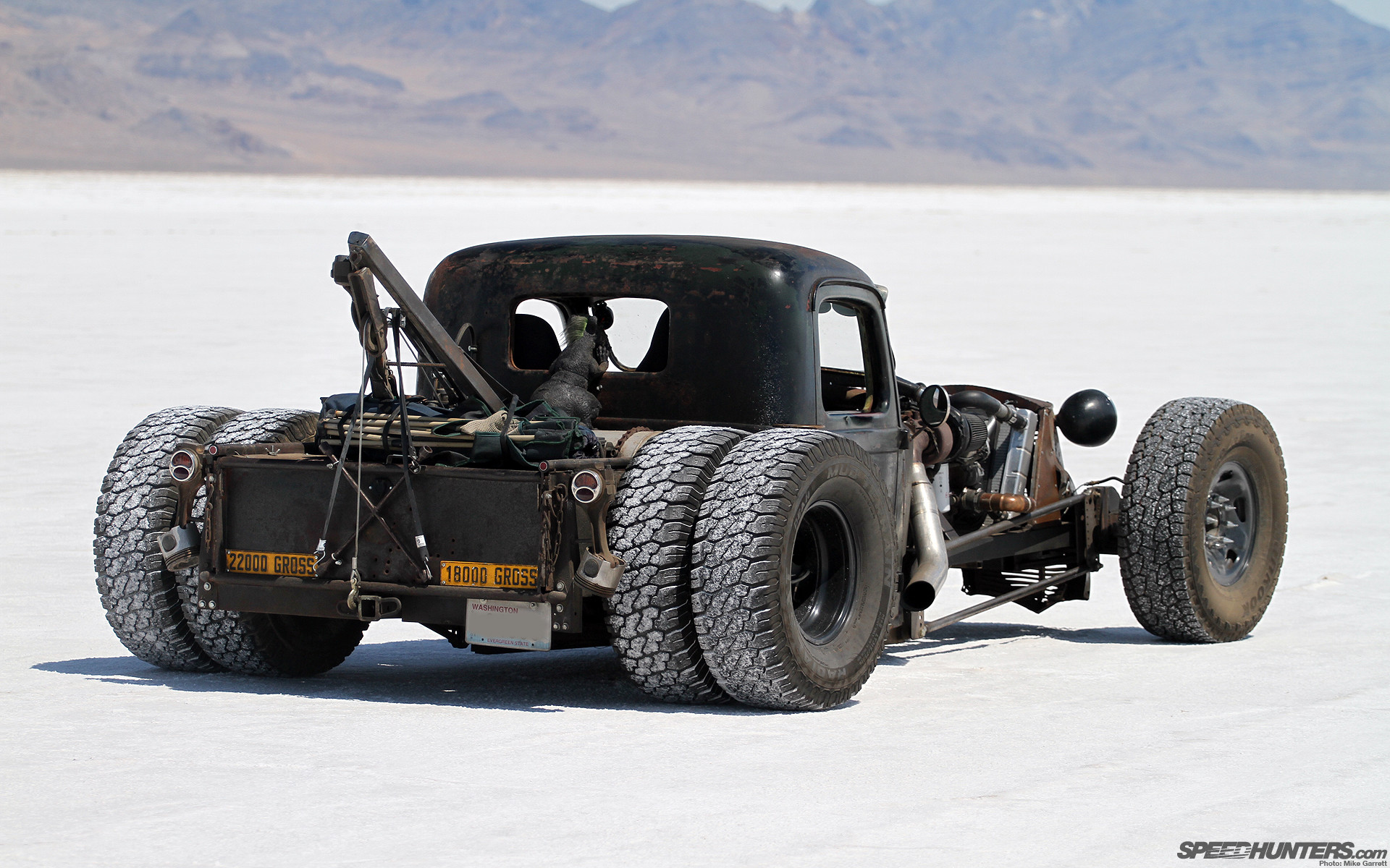 1920x1200 Tow Truck Rat Rod on salt flats (Nevada?