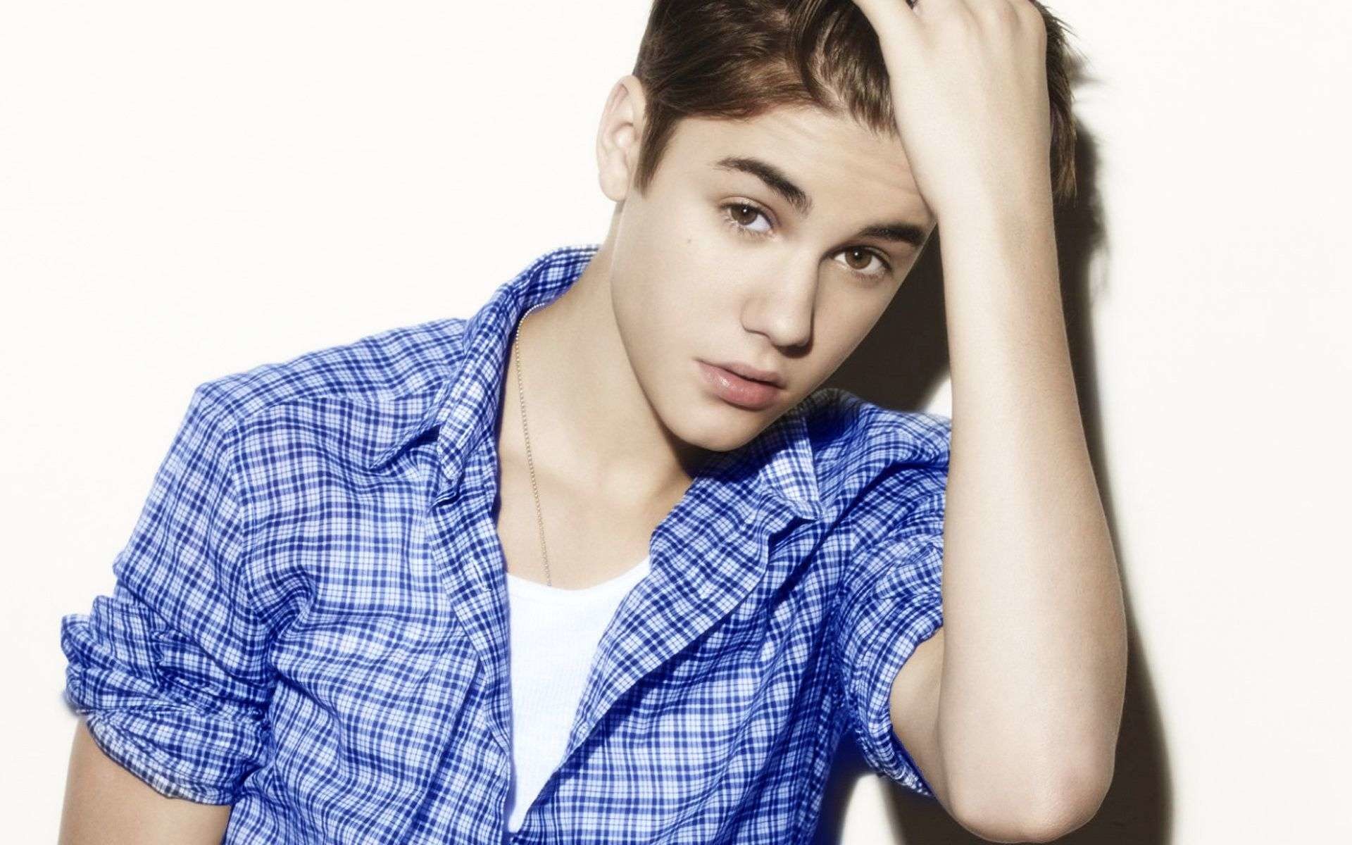 Justin Bieber HD Wallpaper (64+ images)