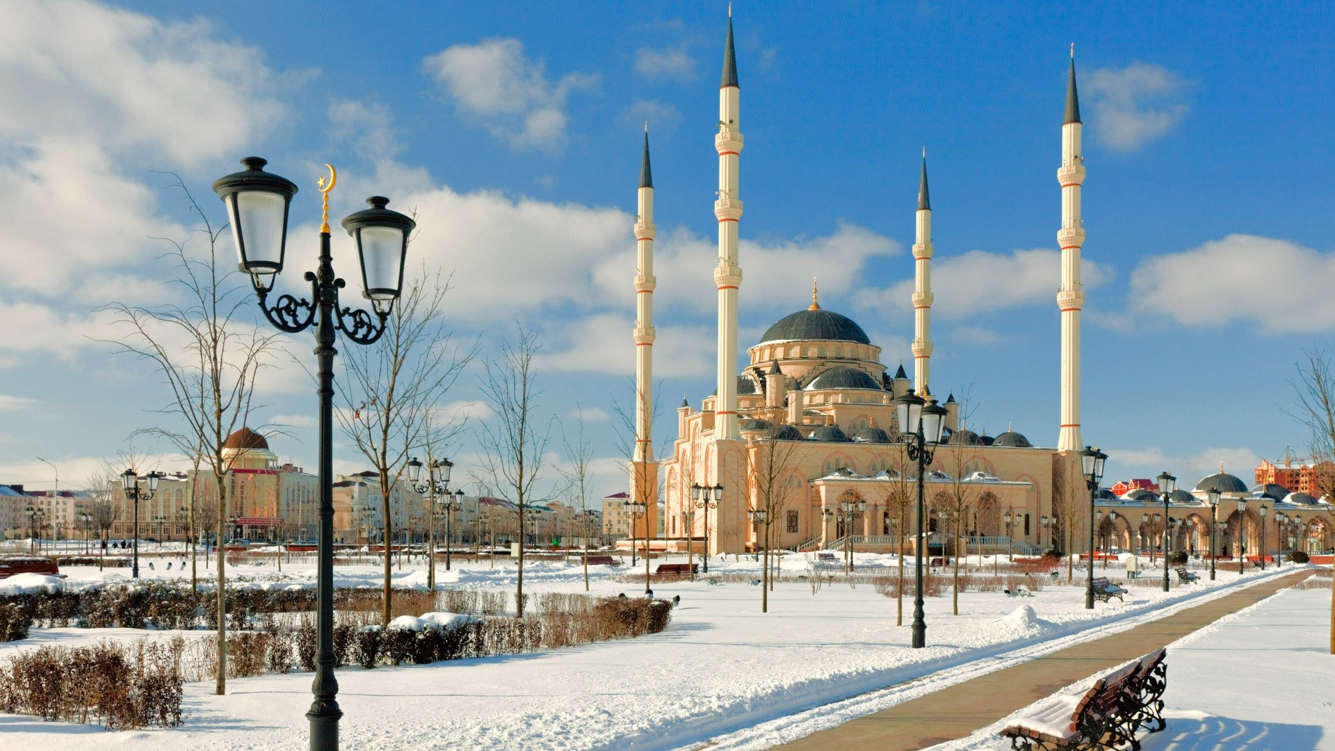 1920x1080 chechnya_mosque_snow_minaret_59598_.jpg