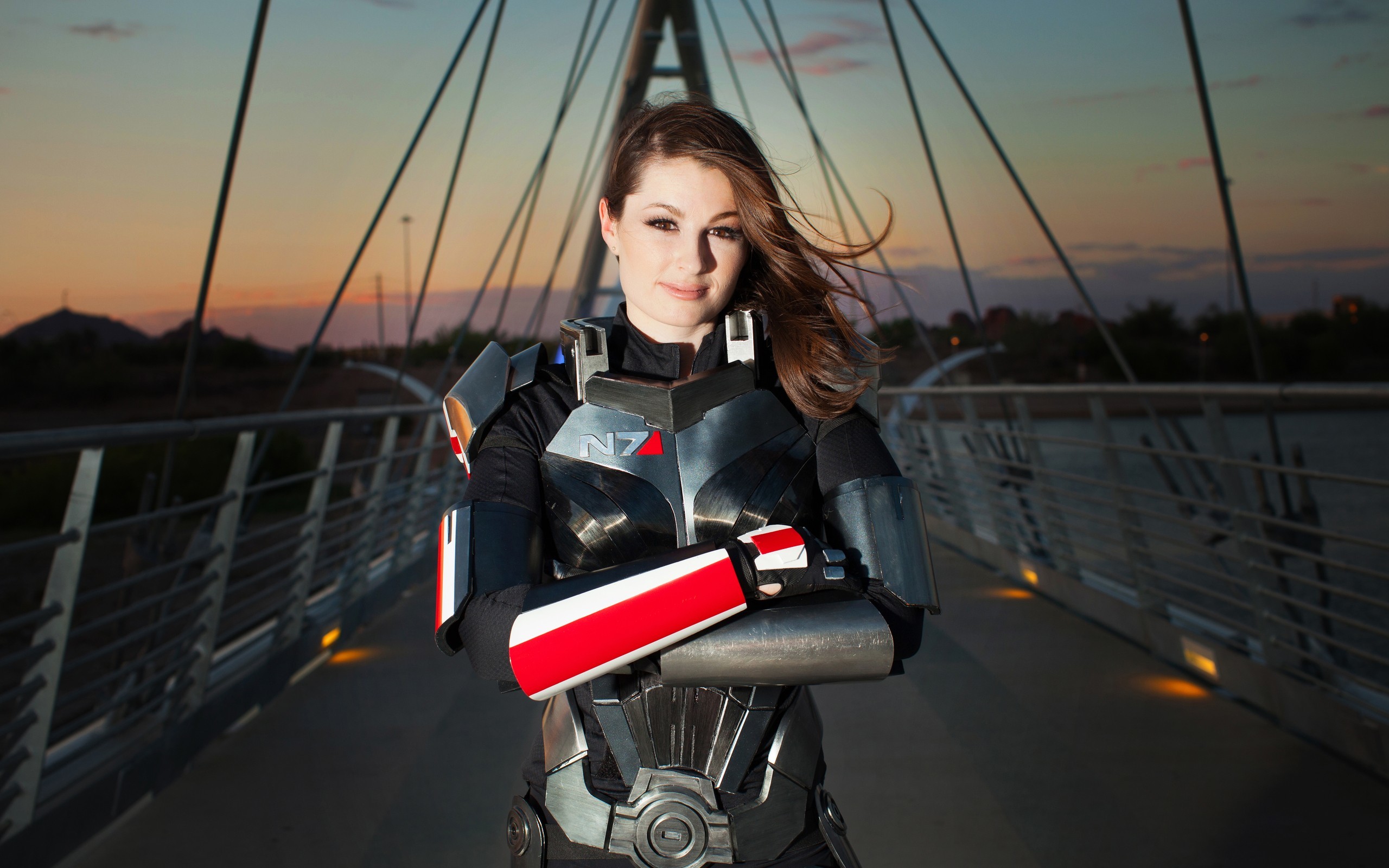 2560x1600 wallpaper women Â· cosplay Â· Mass Effect Â· FemShep