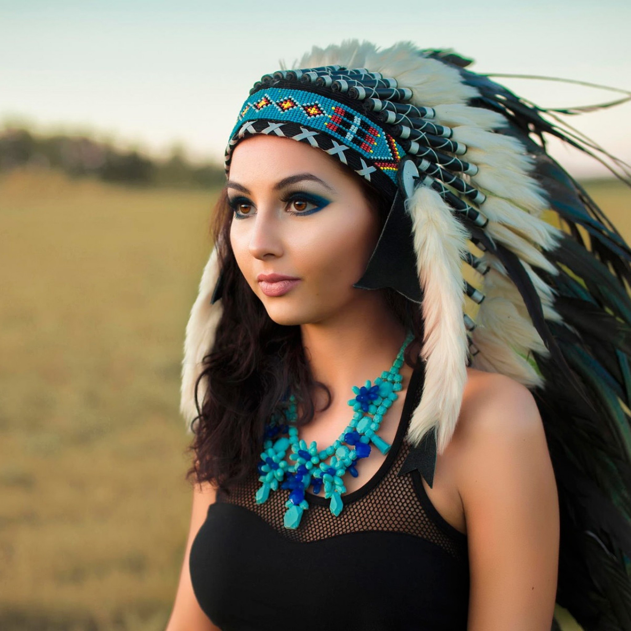 2048x2048 Native American Girl