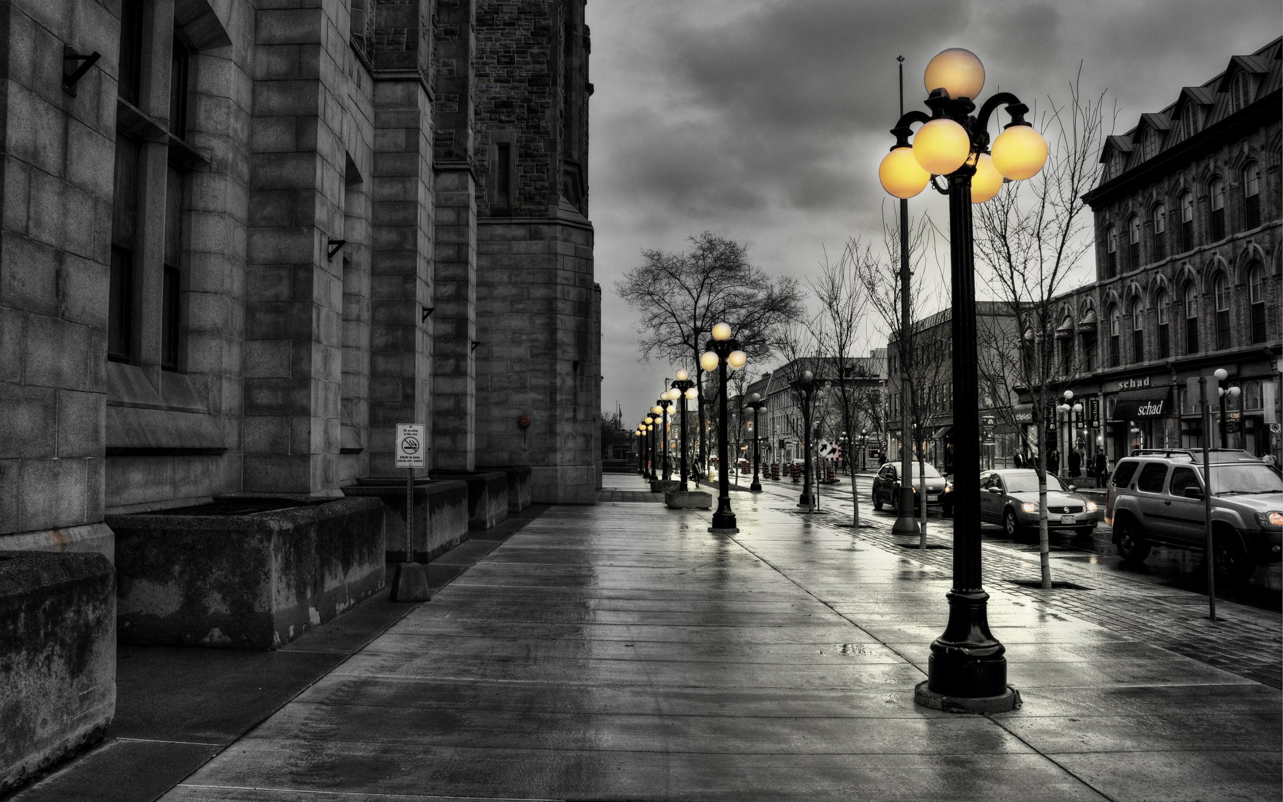 2560x1600 Empty City Street At Night