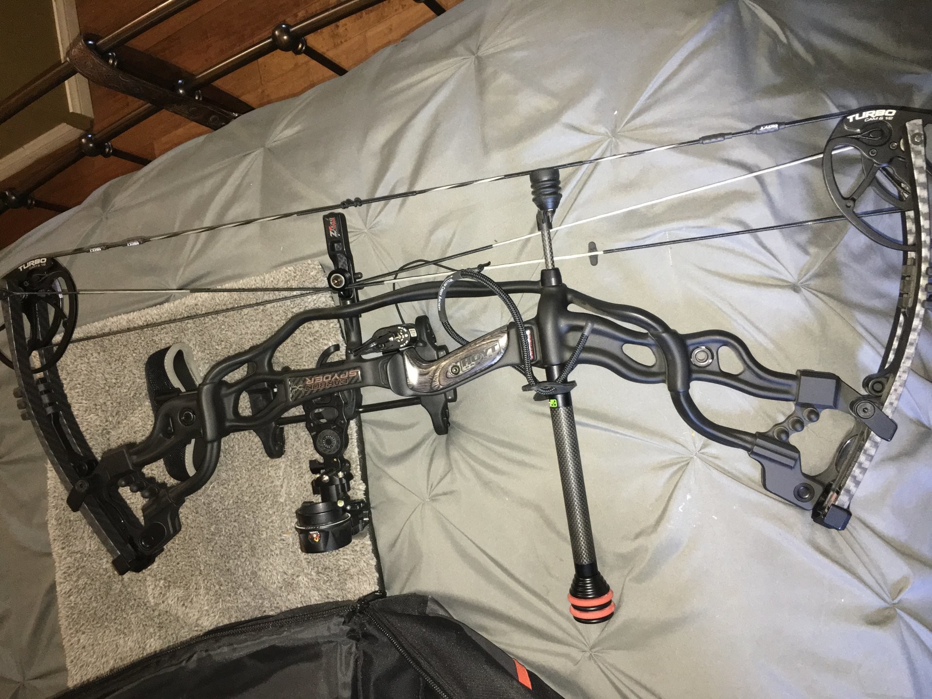 1920x1440 2015 Hoyt carbon spyder compound bow complete with bag arrows and hard case  for arrows this bow is badass everything is brand-new do you not have time  to ...