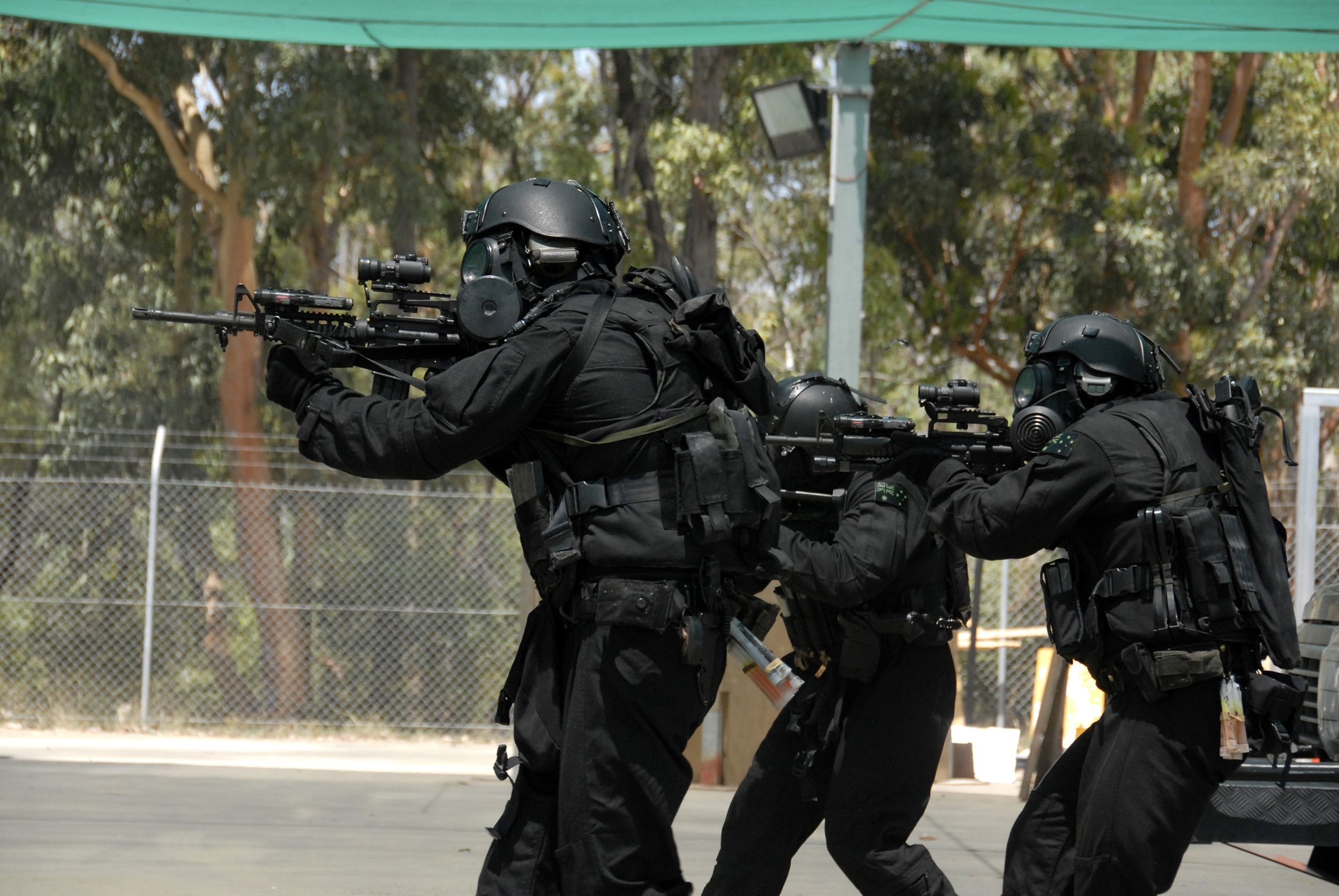 2500x1674 Swat Team In Action Wallpapers Hd Resolution On Wallpaper 1080p HD