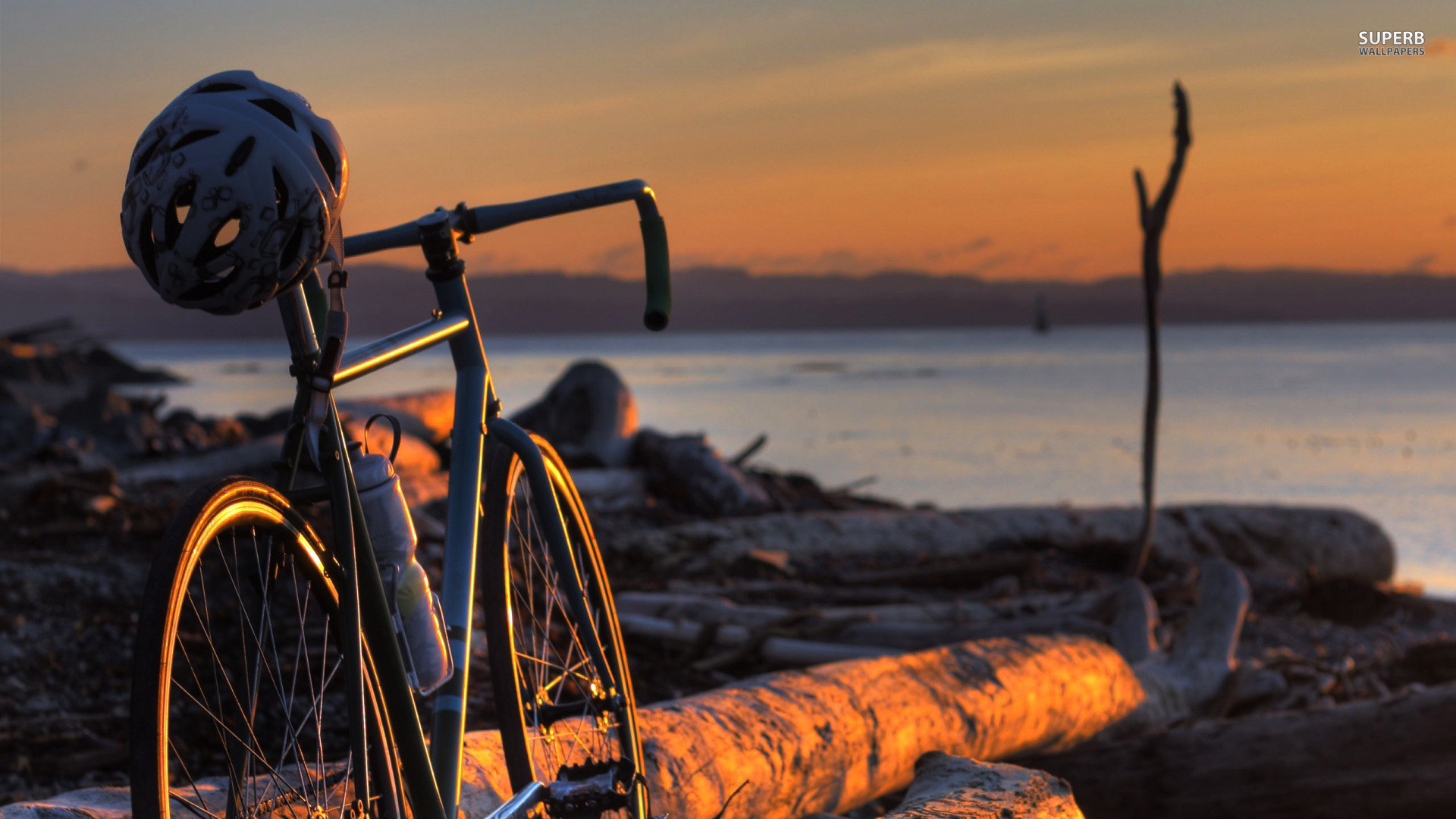 1920x1080 Bicycle In The Sunset Wallpaper 