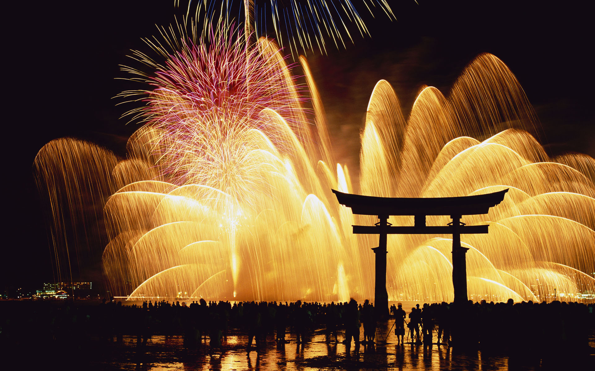 1920x1200 Wallpaper: Japanese New Years Eve