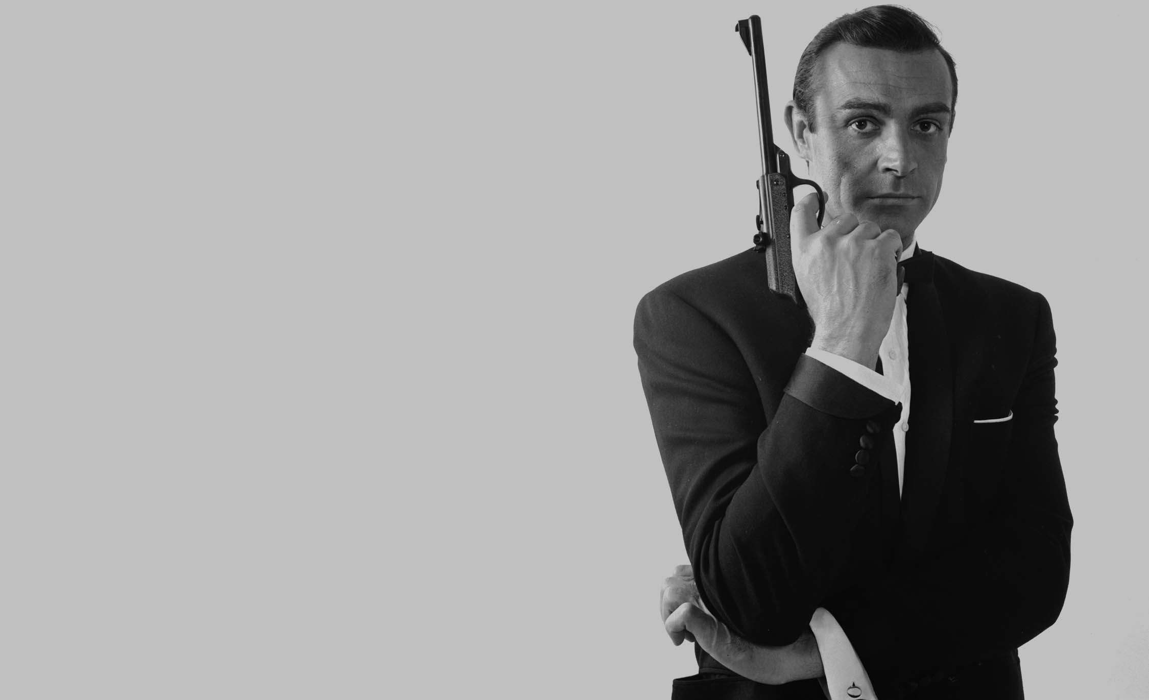 2250x1371 James Bond Suit Sean Connery