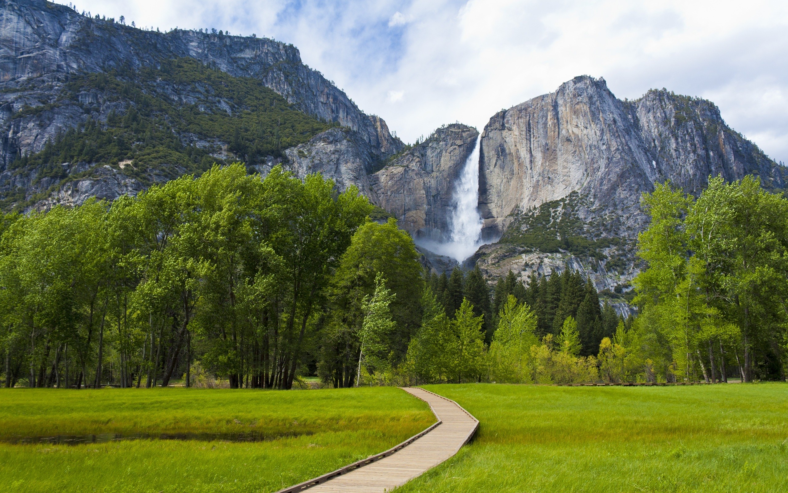 2560x1600 Stunning Yosemite Wallpaper