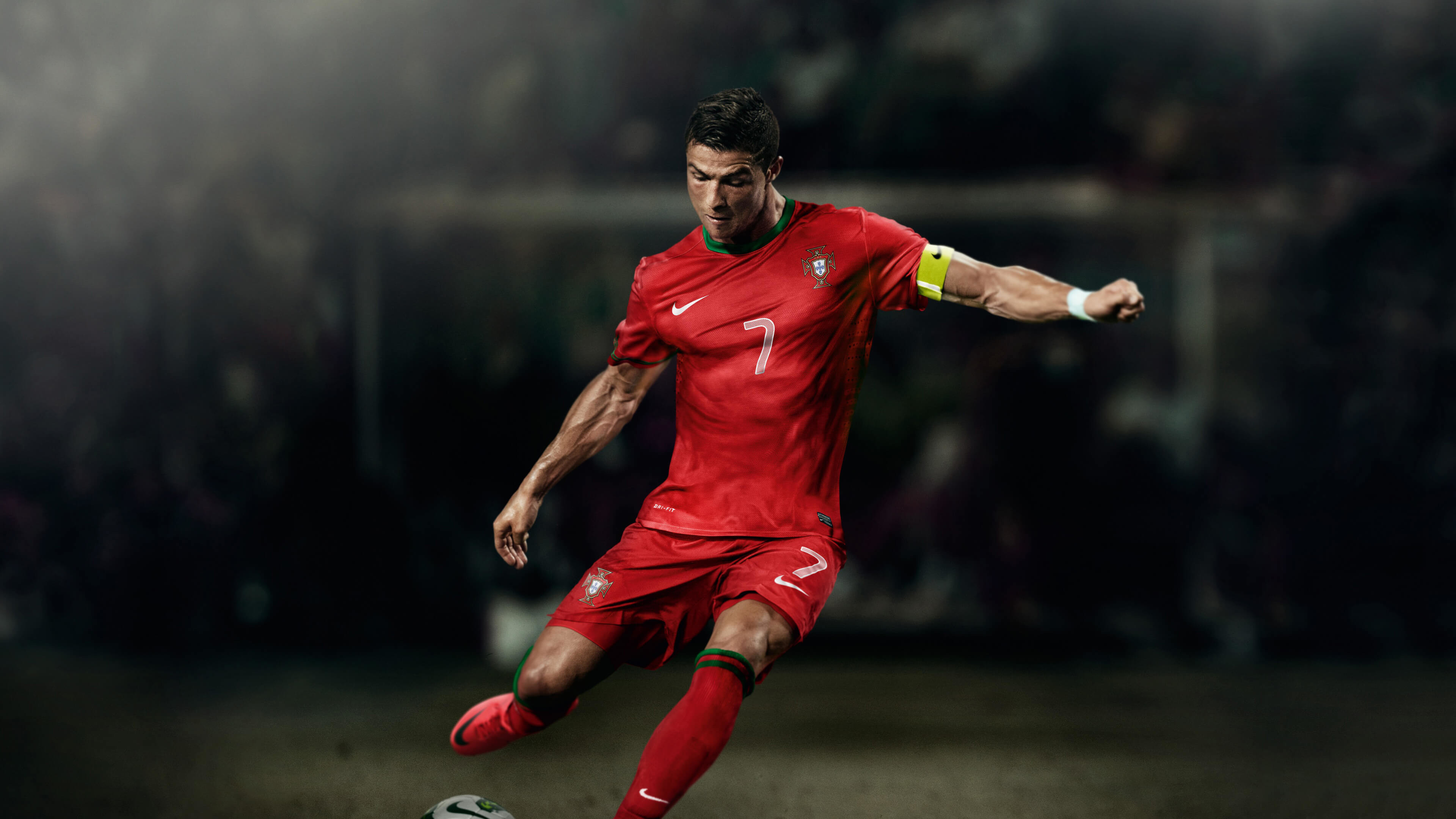 3840x2160 Cristiano Ronaldo, Soccer, Football player, 4K