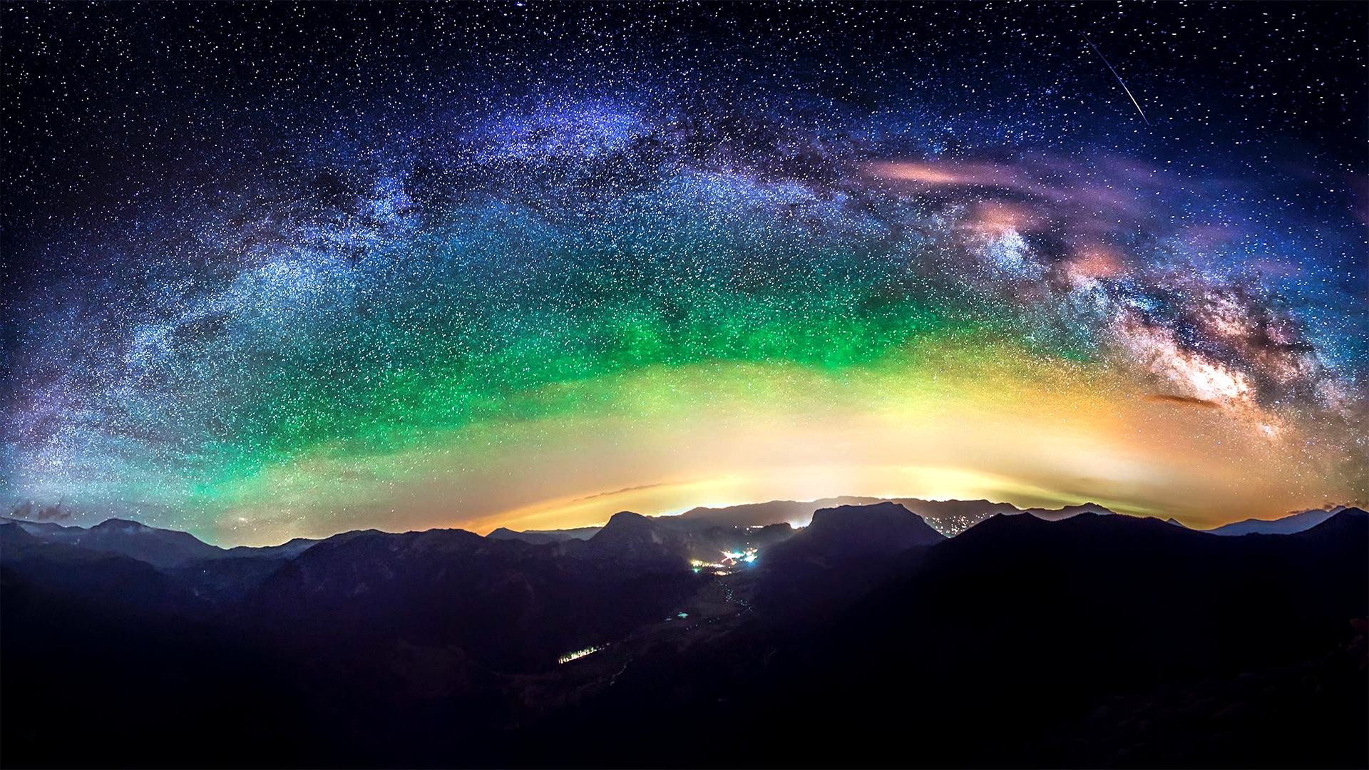 1920x1080 Milky Way over the Rocky Mountains  (shot by /u/only_eats_plankton  from /r/SpacePorn) ...