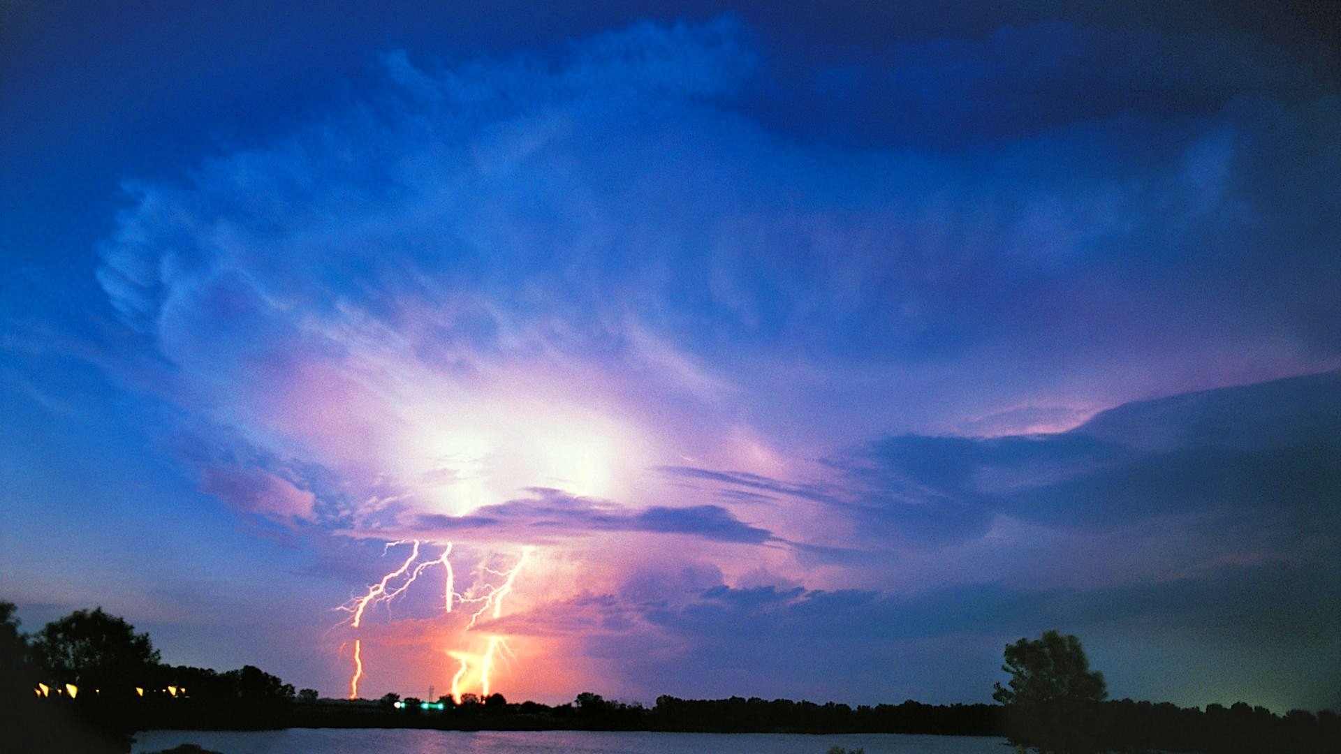 1920x1080 Rain Clouds Storm Lightning Nature Sky Thunderstorm Full Hd Pictures -  