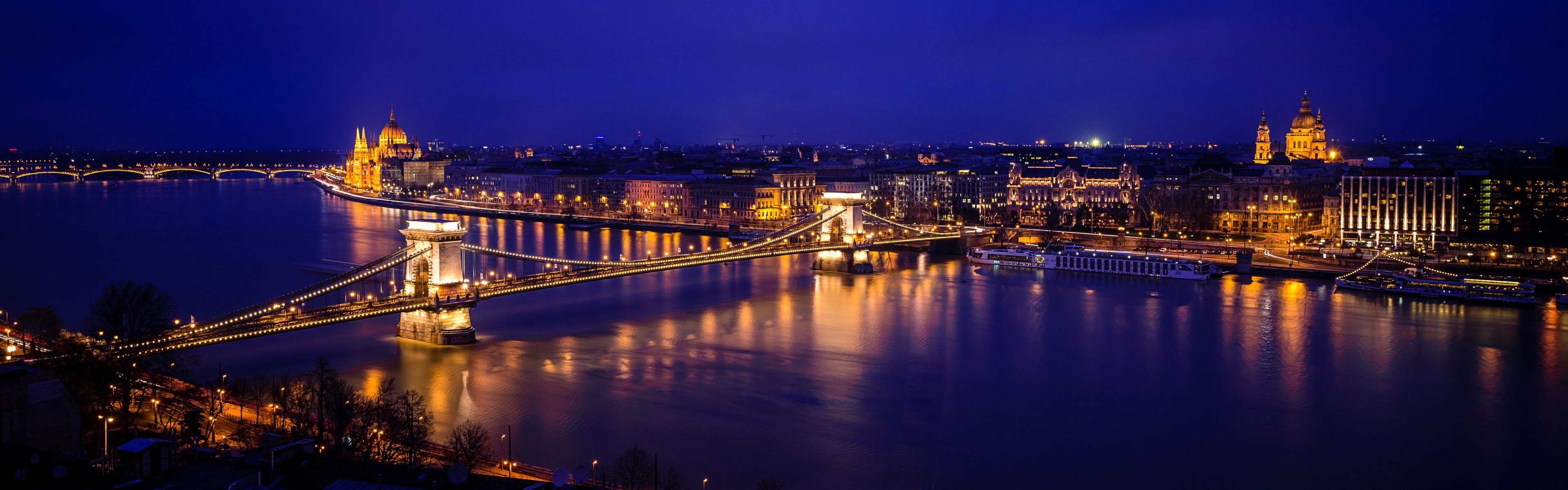 3840x1200 Danube River Hungarian Parliament Budapest