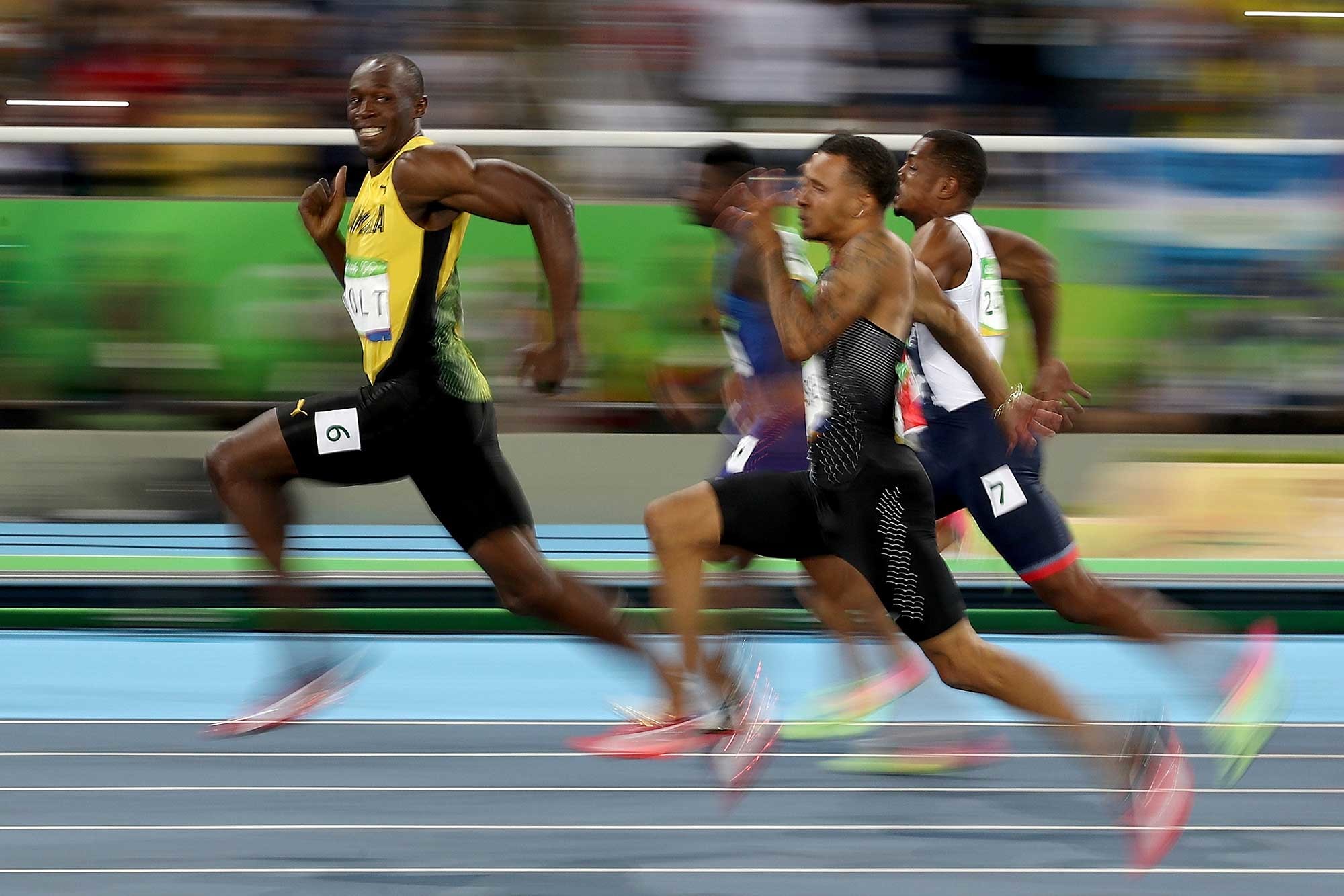 2000x1333 Usain Bolt of Jamaica smiles while dominating his competition in a  100-meter semifinal race