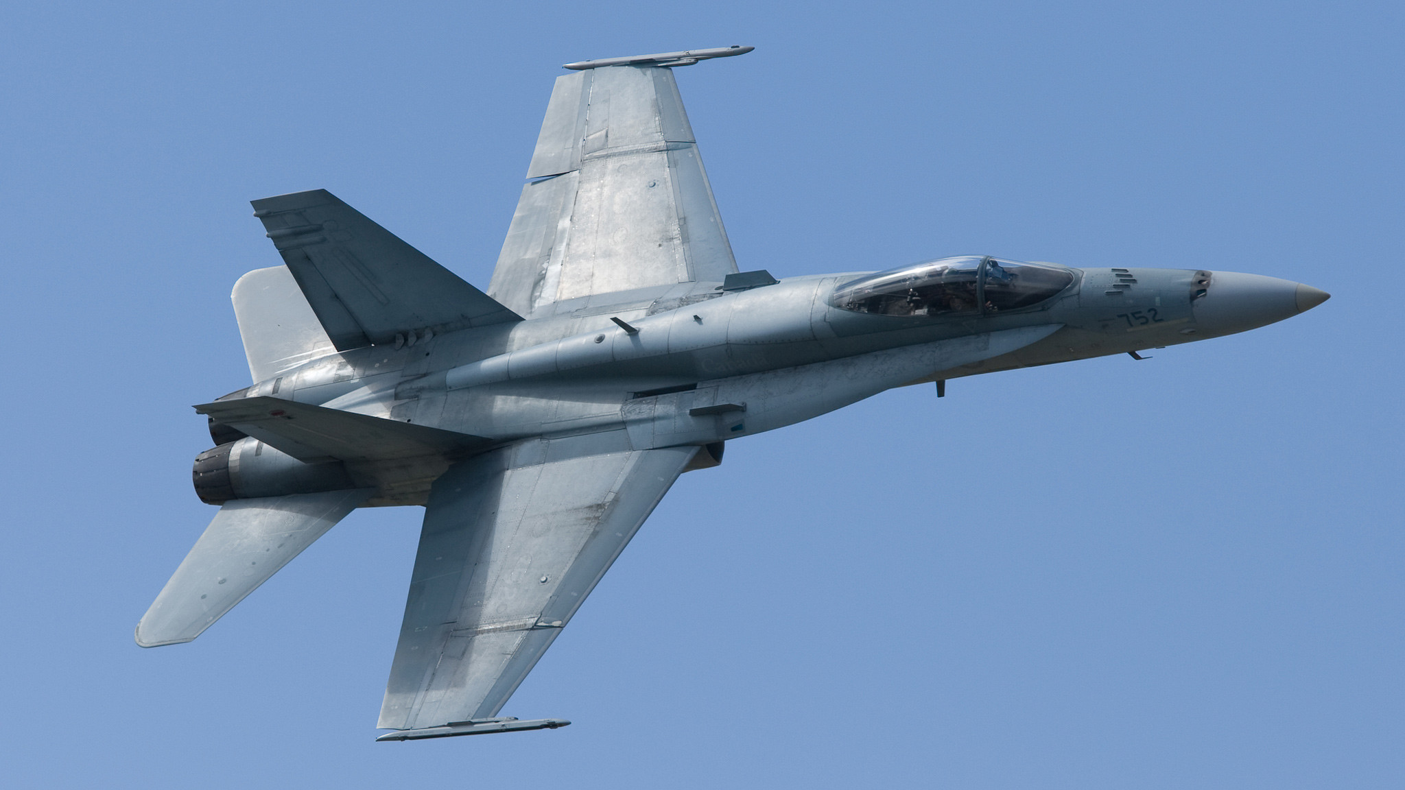 2048x1152 CF 18 Hornet - 