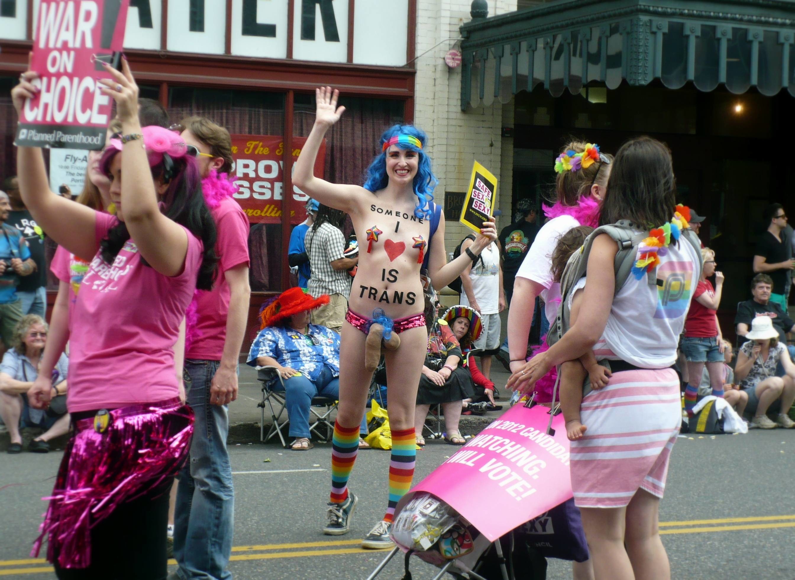 2688x1961 (Portland Pride Parade) ...