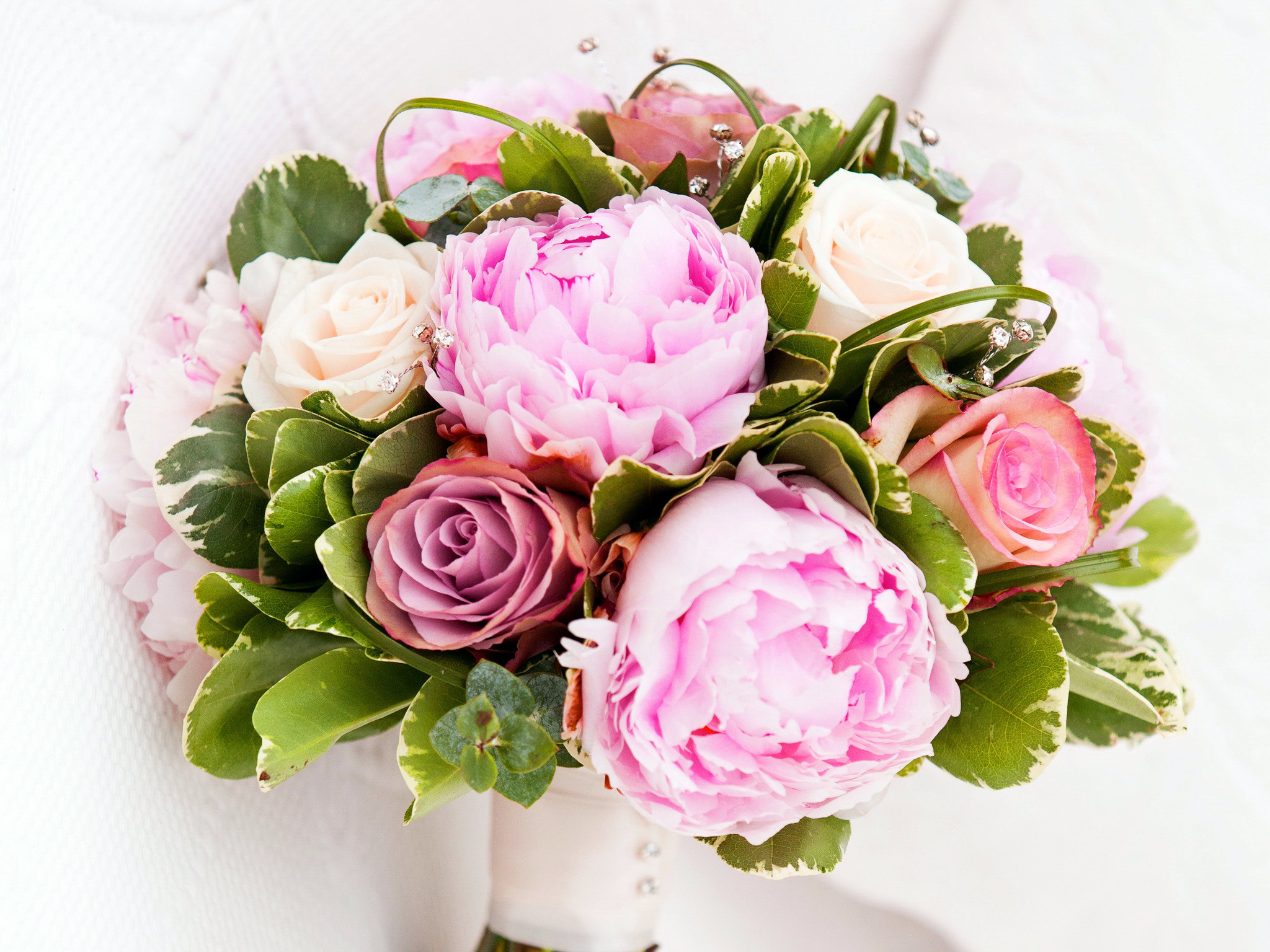 2048x1536 Bouquets Peonies Roses Flowers Wallpapers and photos