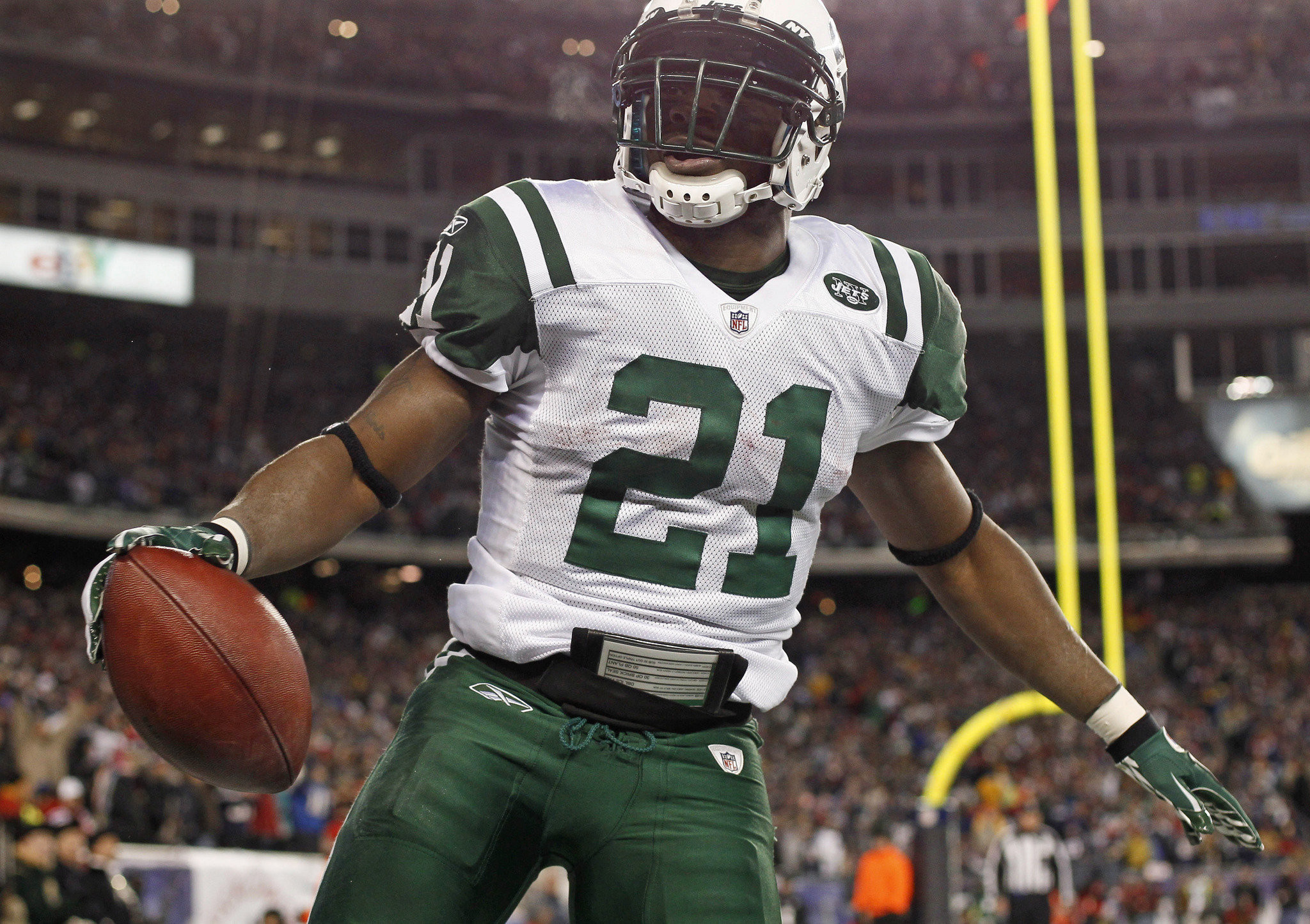 2048x1445 ... for jets veterans tomlinson and taylor it s first down and a ring; ladainian  tomlinson wallpaper ...