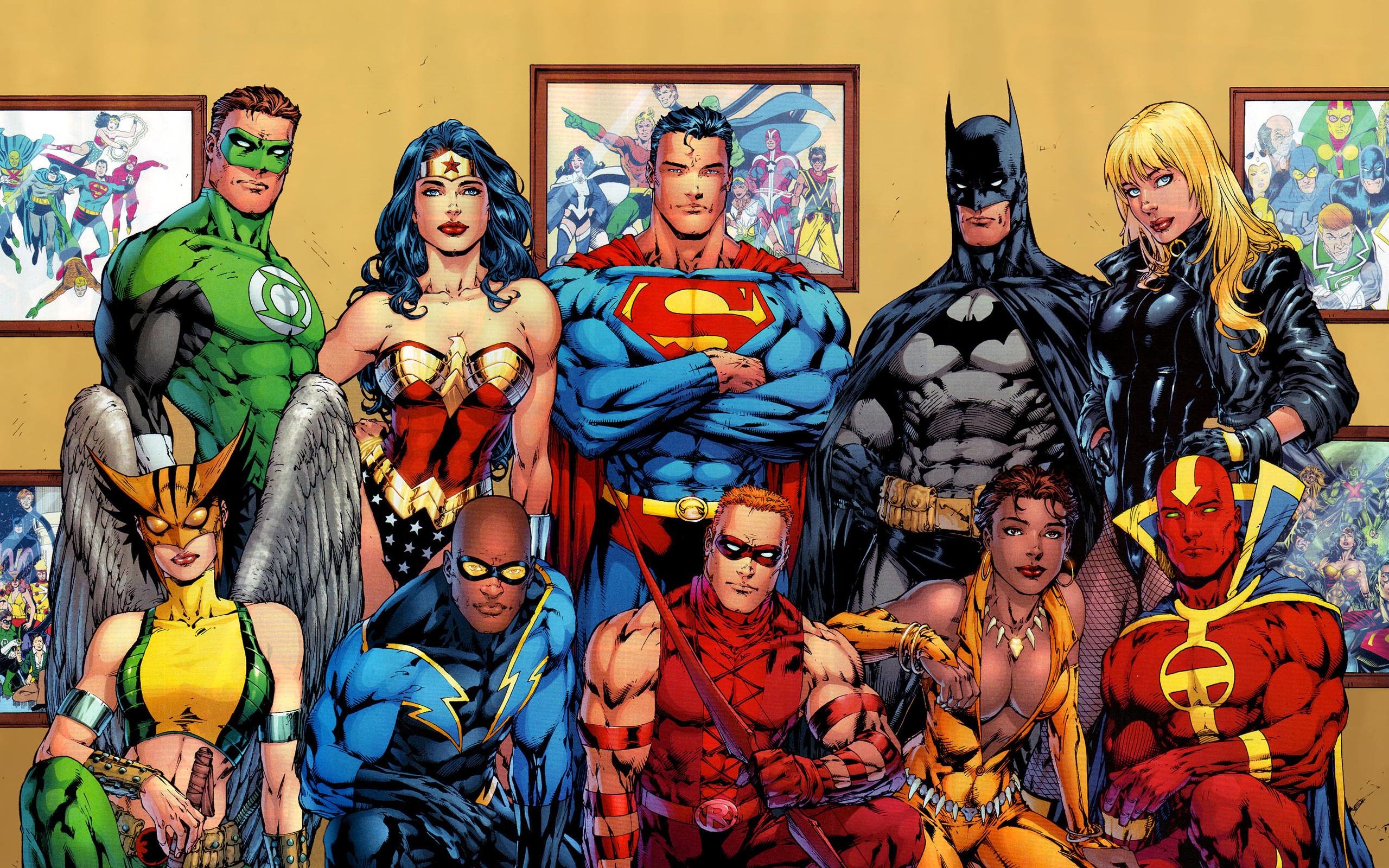 2560x1600 ... Batman, Wonder Woman, Green Lantern, Flash and Green Arrow to mention a  few. Amazing art work by Alex Ross and some by the late Michael Turner.