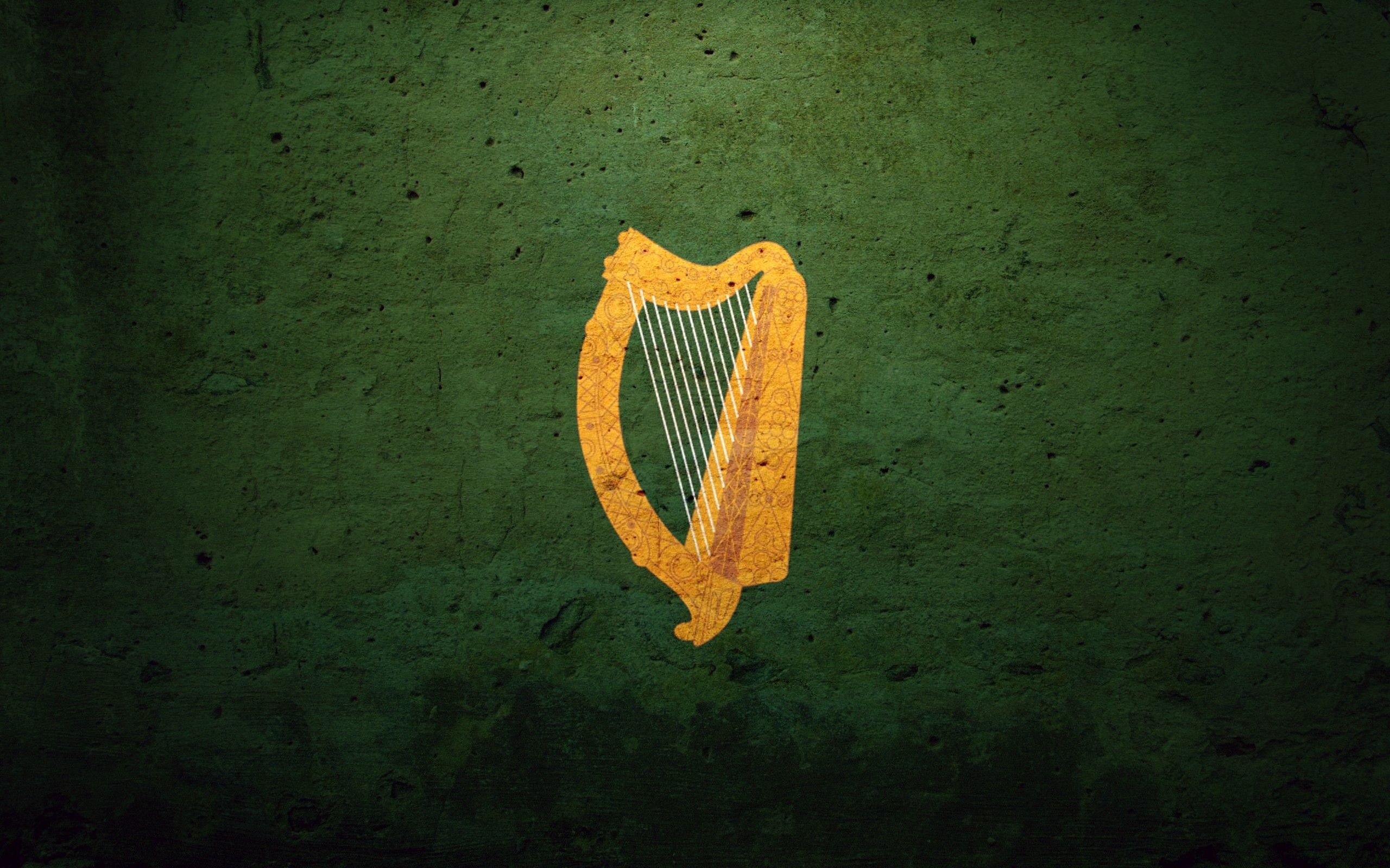 2560x1600 Ireland flags Coat of arms harp irish harp /  Wallpaper