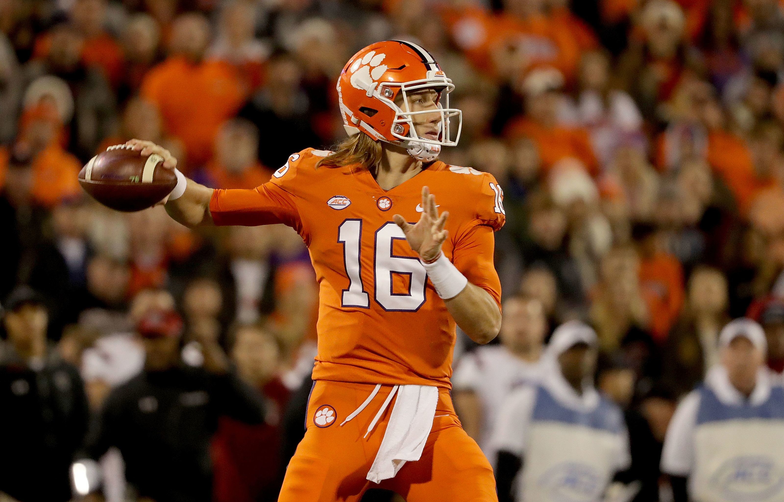 3200x2050 CLEMSON, SC – NOVEMBER 24: Trevor Lawrence #16 of the Clemson Tigers drops  back to pass against the South Carolina Gamecocks during their game at  Clemson ...