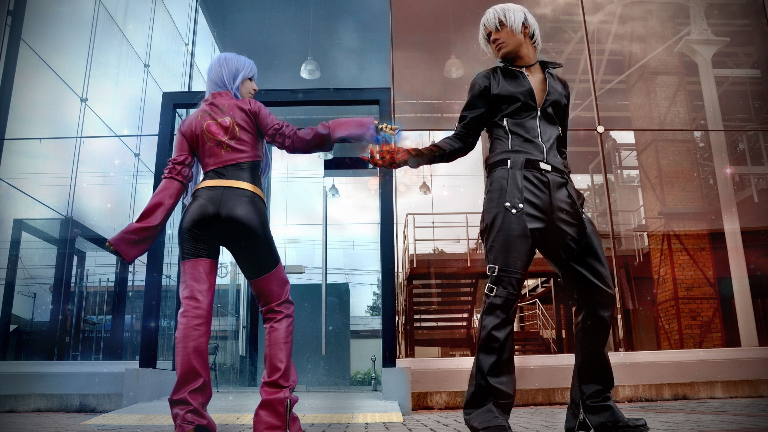 2560x1440  HD wallpaper of a Kula Diamond and K cosplay from the King of  Fighters video game series. Cosplay by Mary Magika and Wilberth Avendano.