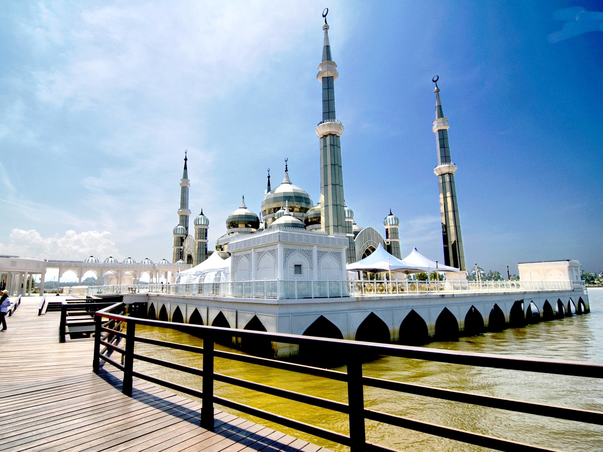 2560x1920 Masjid Kristal ,Malaysia wallpapers