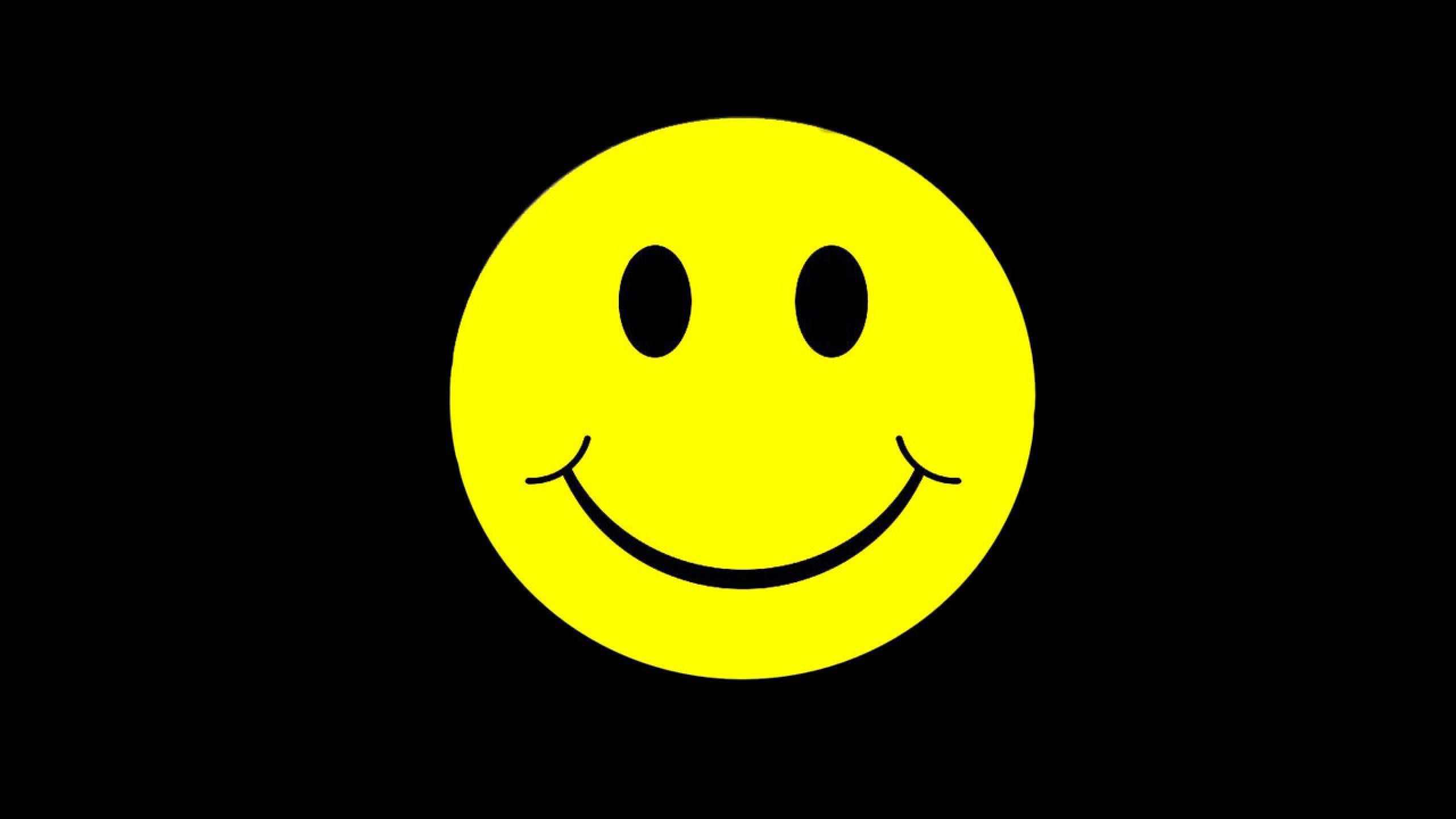 2560x1440 Smiley Face Background â¤ 4K HD Desktop Wallpaper for 4K Ultra HD
