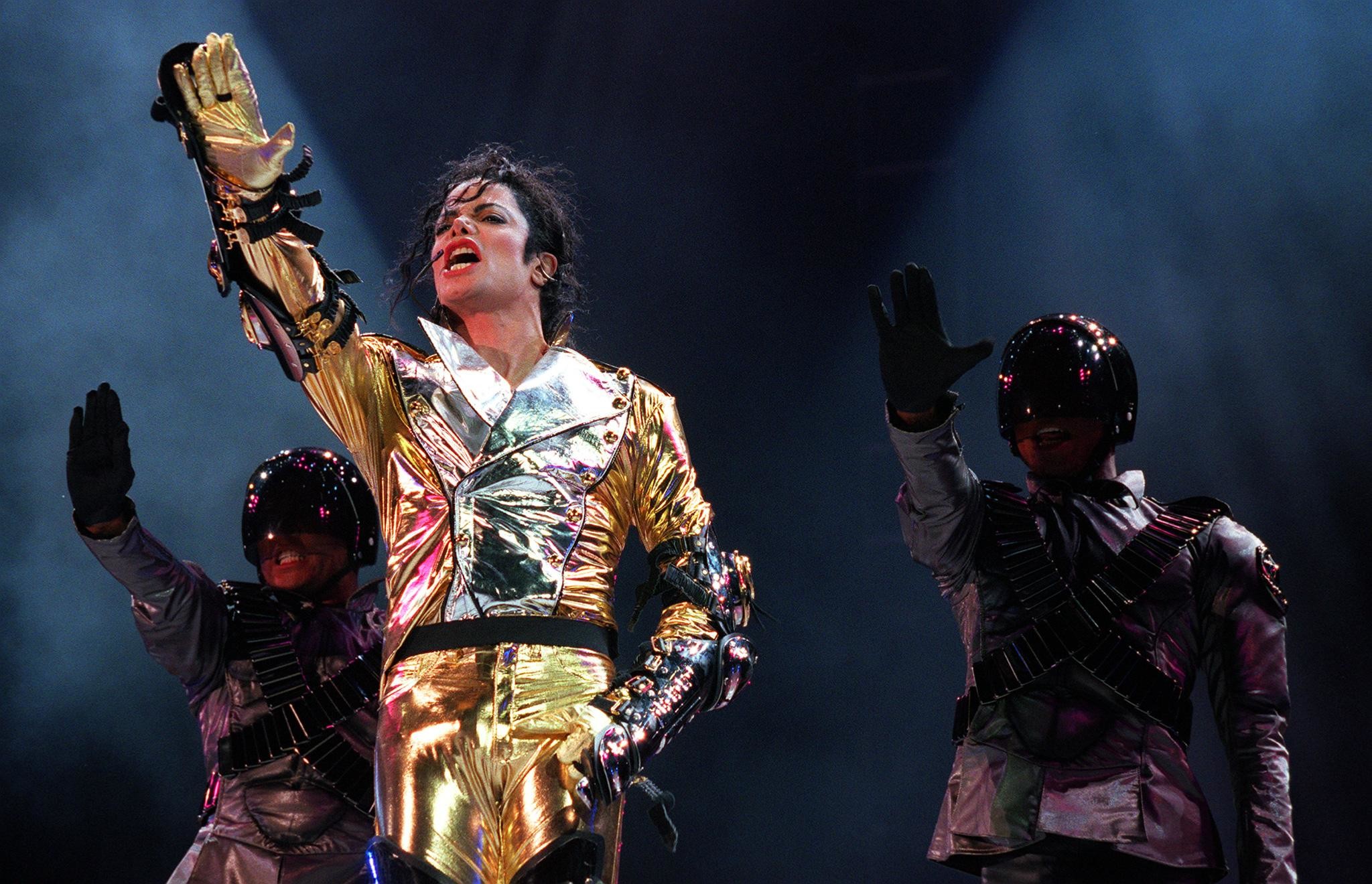 2048x1320 Michael Jackson - They Don't Care About Us, History World Tour   wallpaper