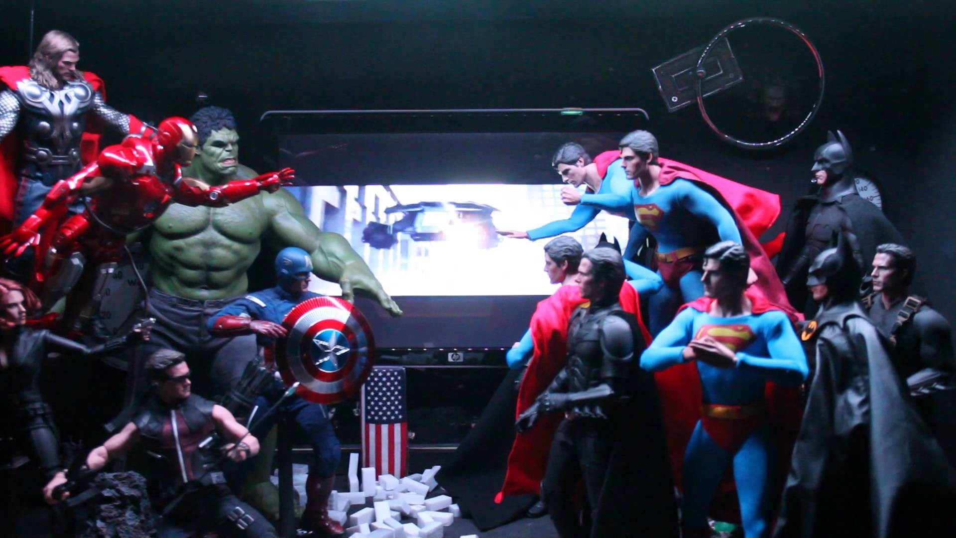 1920x1080 HOT TOYS in collaboration with DC vs MARVEL JUSTICE LEAGUE -vs- AVENGERS -  YouTube