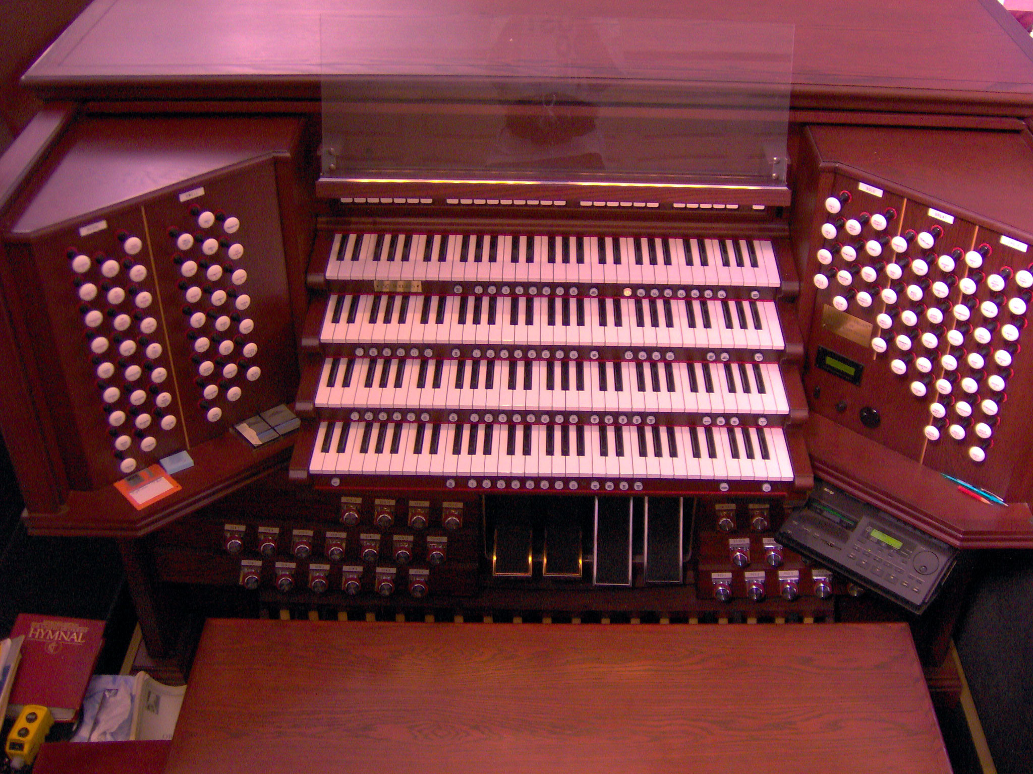 2048x1536 Church Pipe Organ