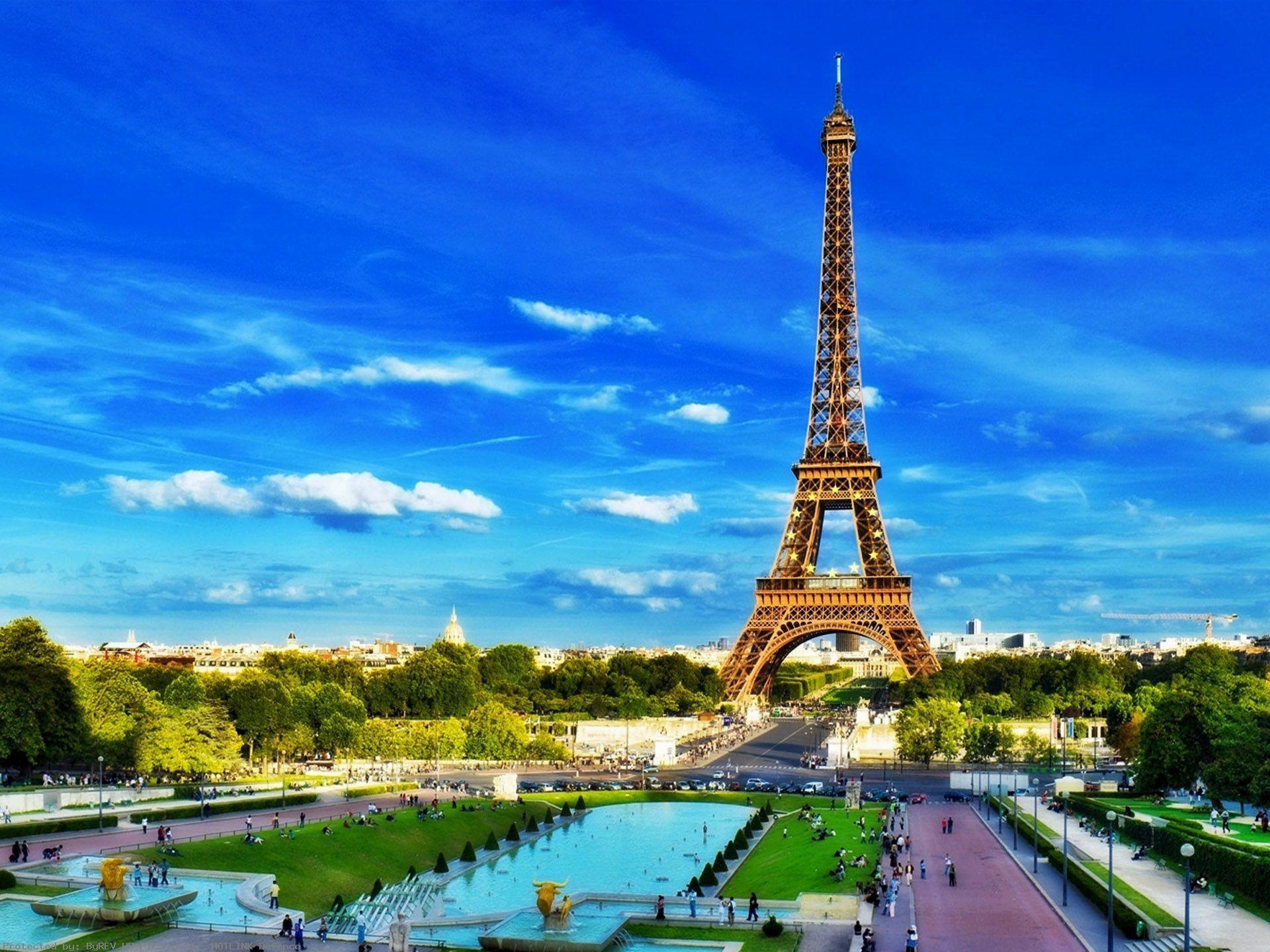 1920x1440 The-Eiffel-Tower-is-an-iron-lattice-tower-