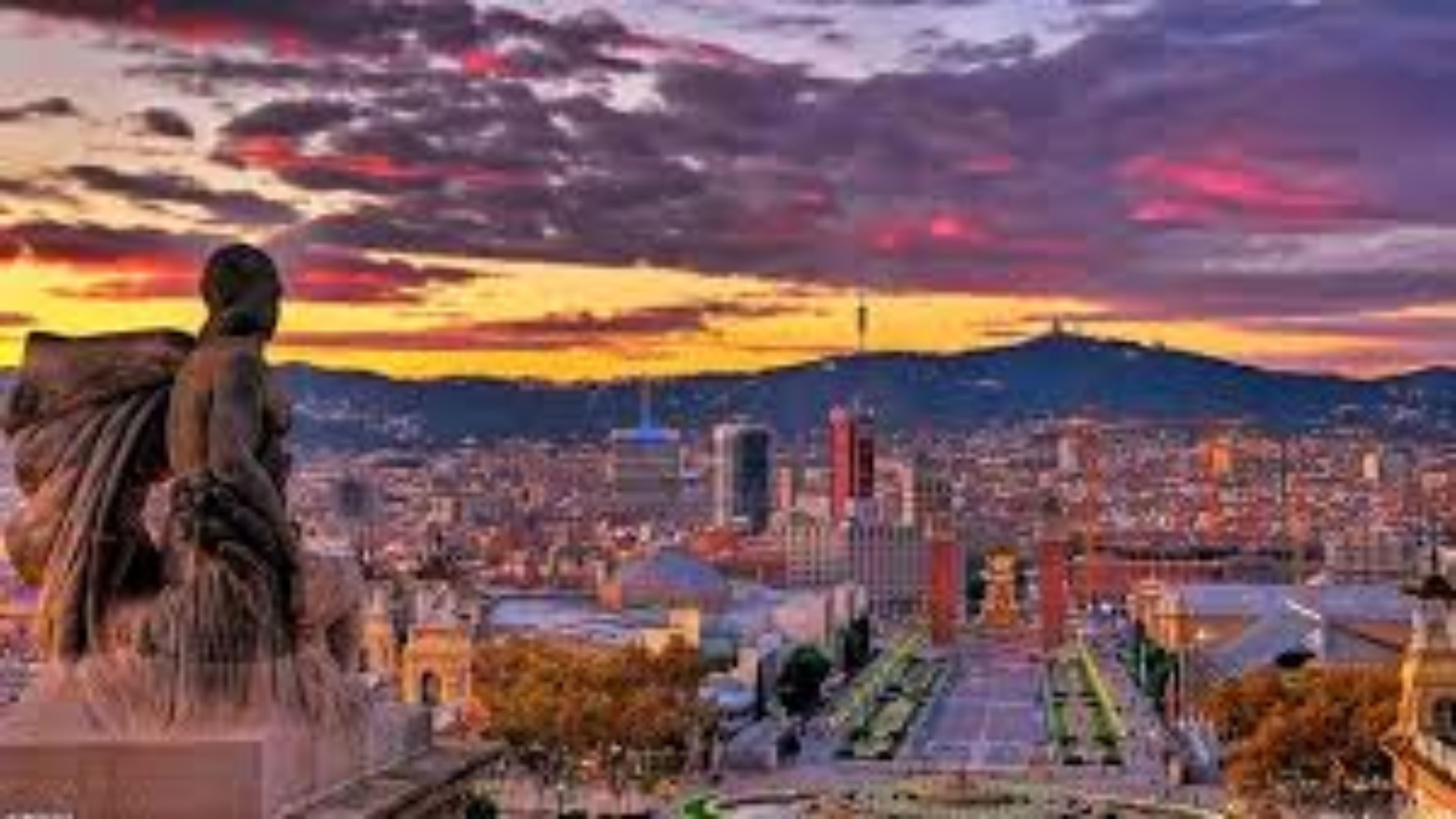 3840x2160 Sunrise 4K Barcelona, Spain Wallpaper