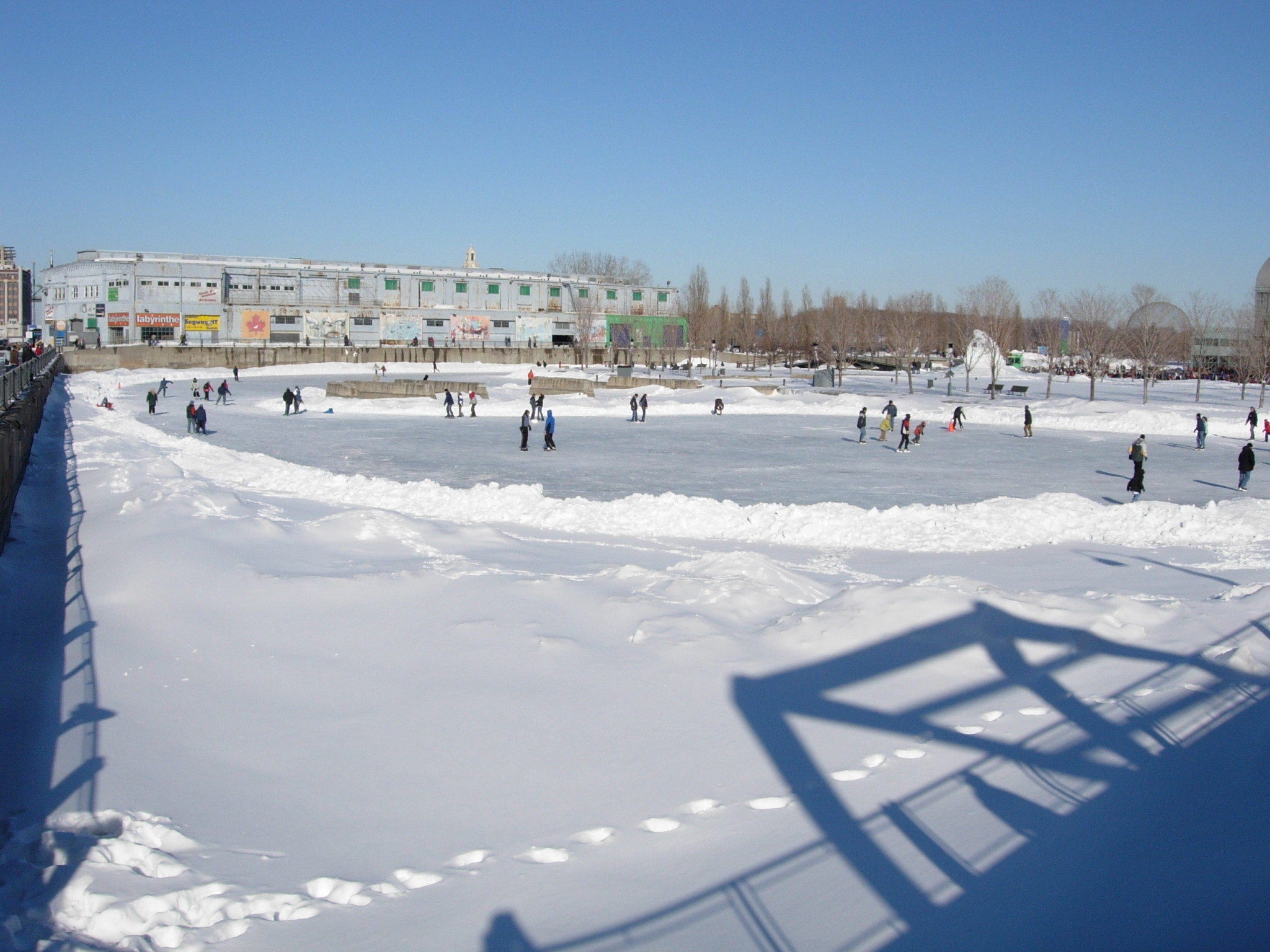 2048x1536 File:Ice skating rink.jpg