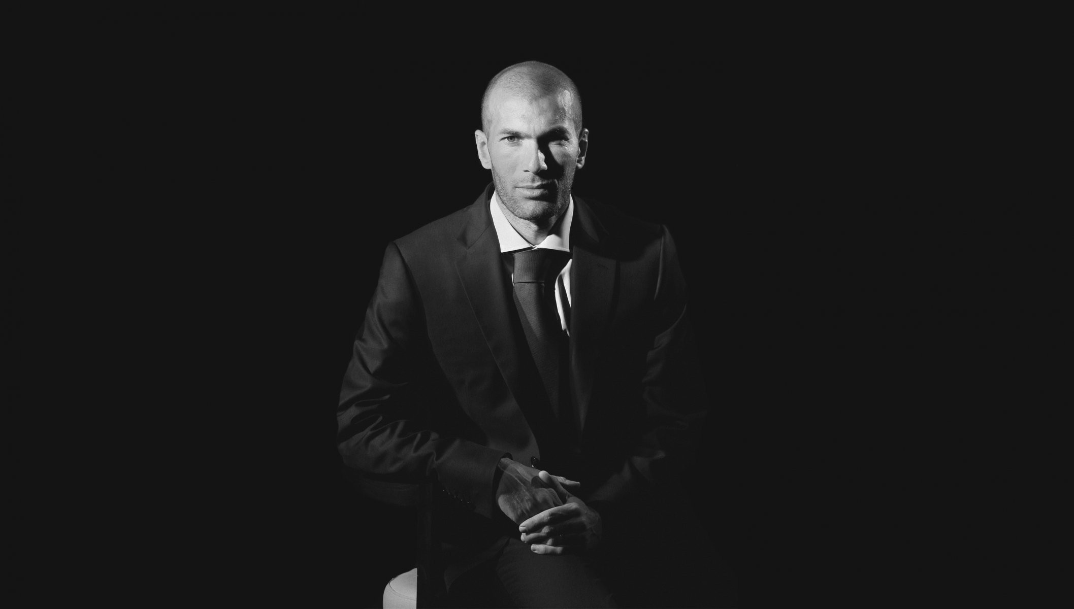 2115x1200 zinedine zidane zidane zizou football background black men suit