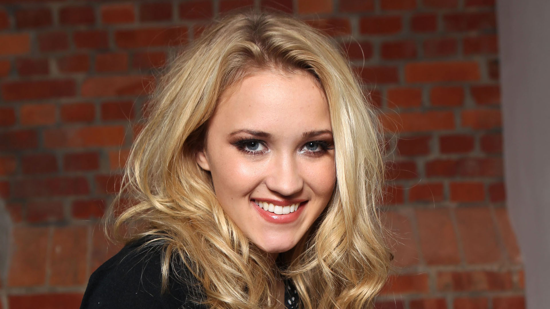 1920x1080 Emily Osment Wallpapers