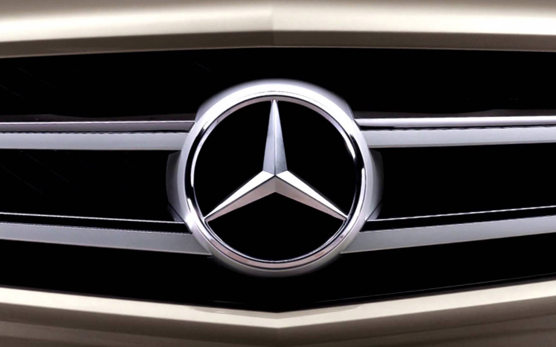 47 Mercedes Benz Logo