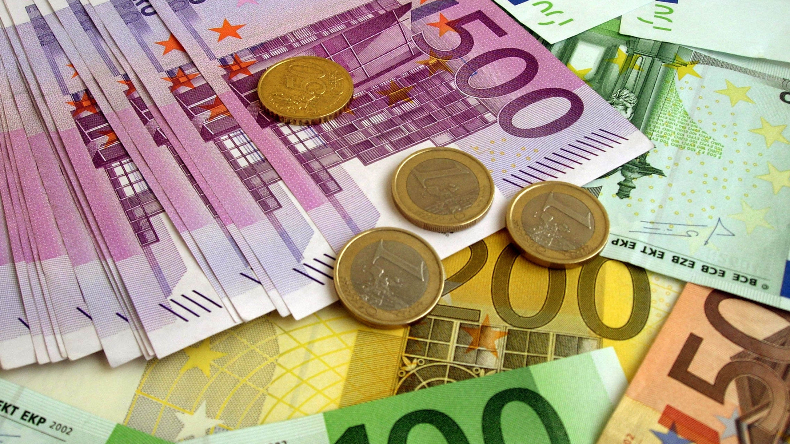 2560x1440 Preview wallpaper money, euro, banknotes, coins 